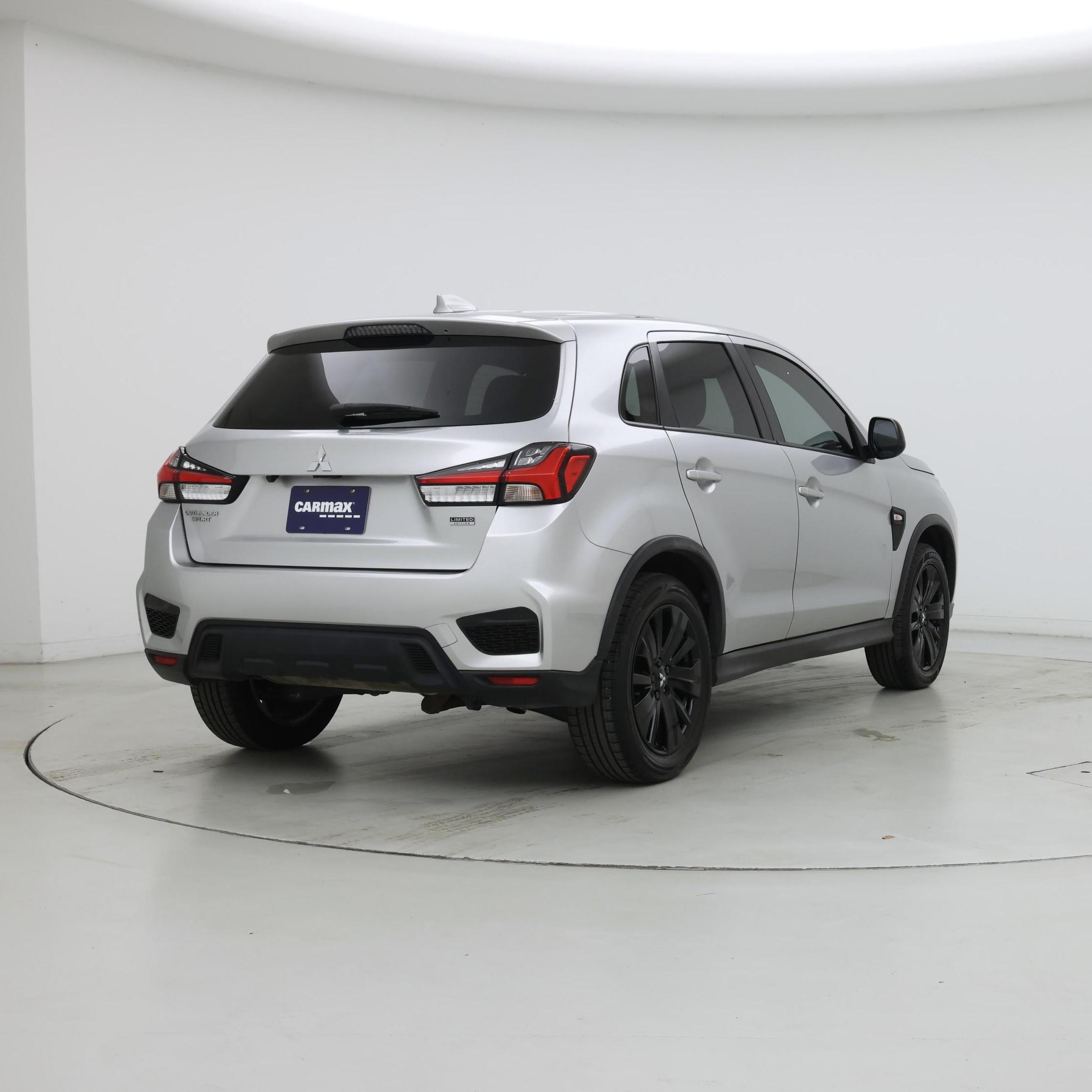 Thumbnail: 2023 Mitsubishi Outlander Sport - 8