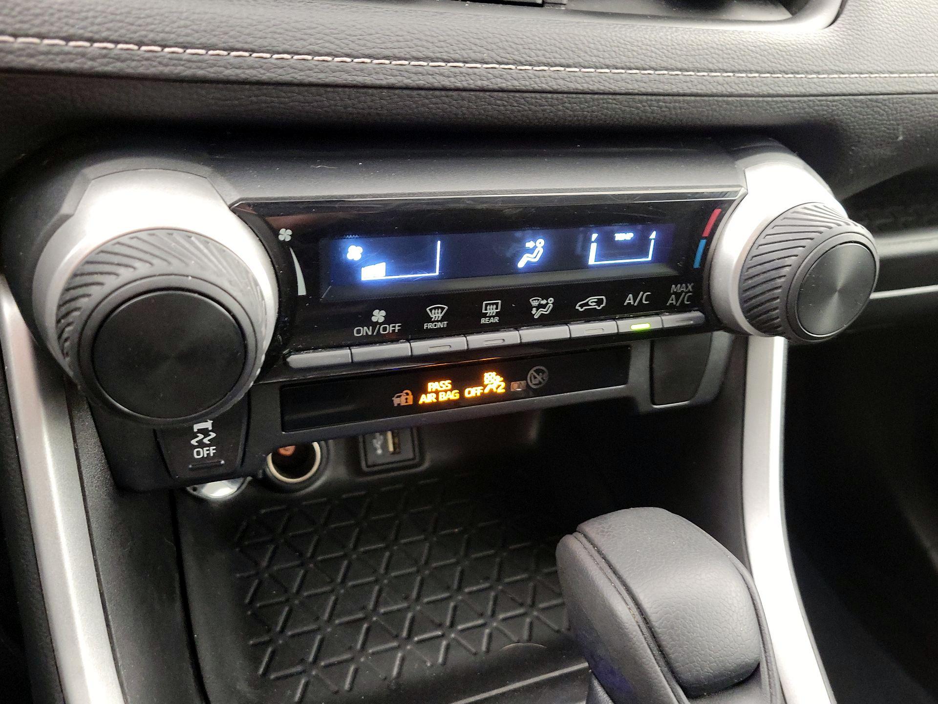 Thumbnail: 2023 Toyota RAV4 - 16