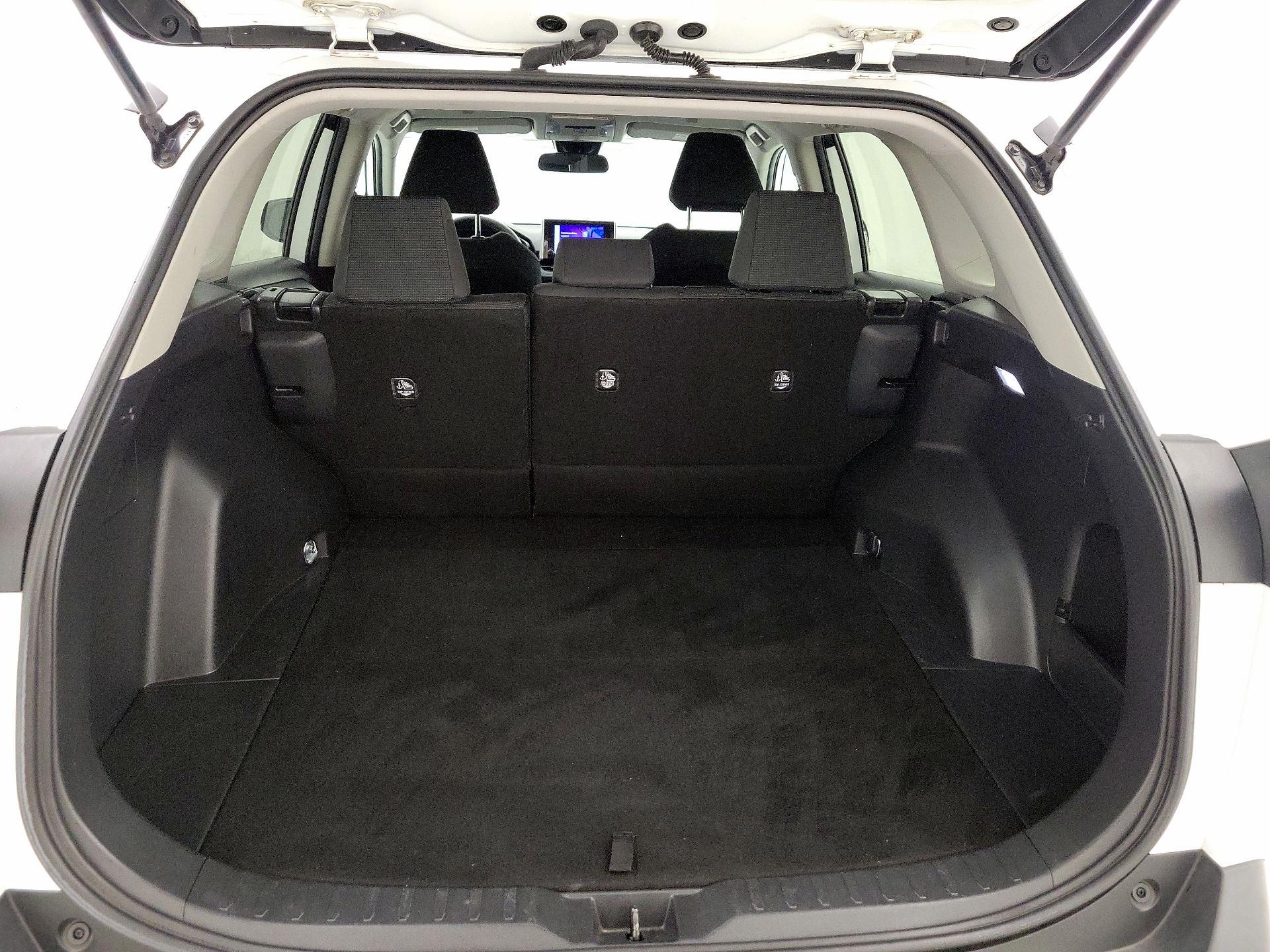 Thumbnail: 2023 Toyota RAV4 - 20