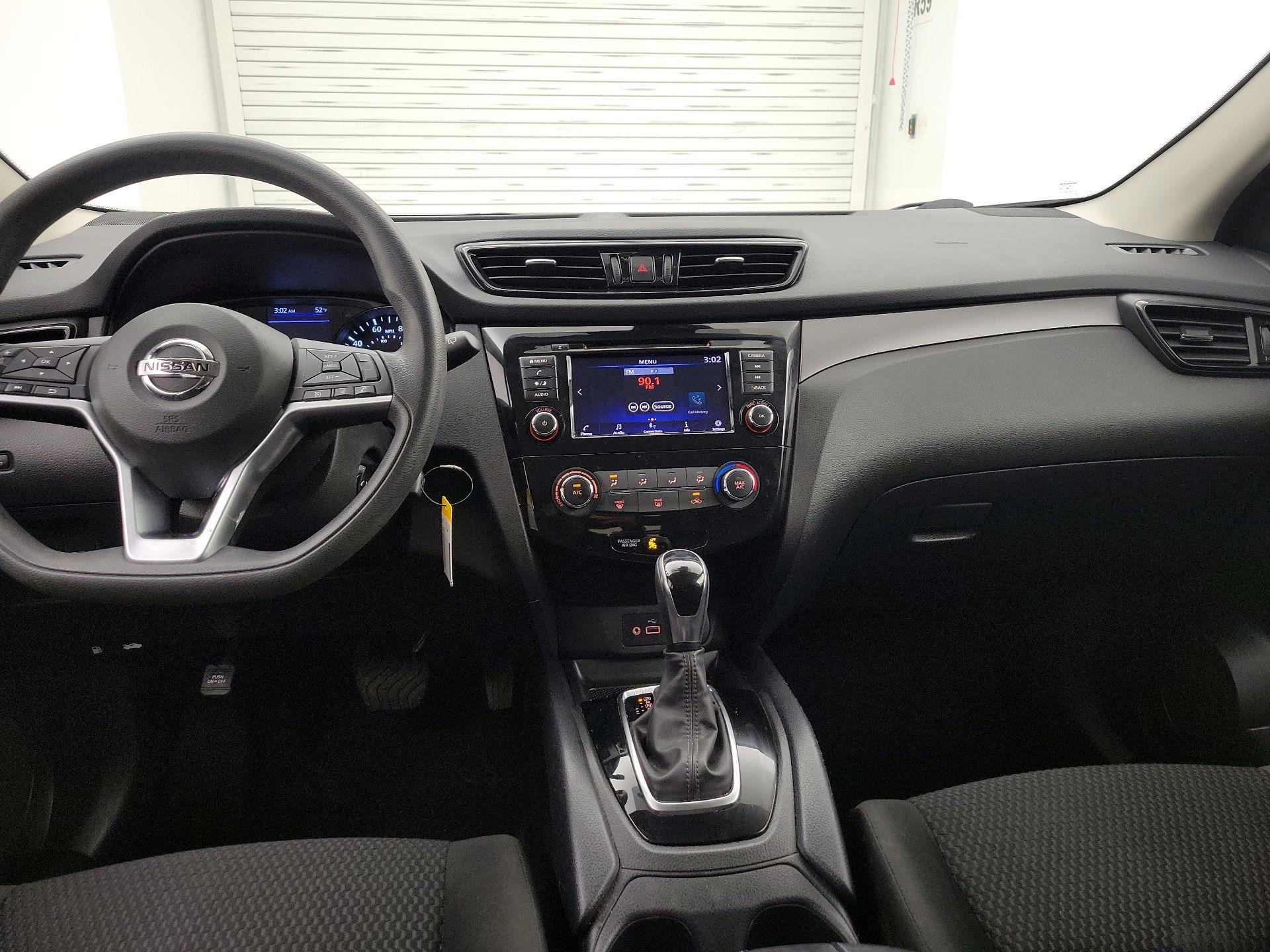 Thumbnail: 2022 Nissan Rogue Sport - 9