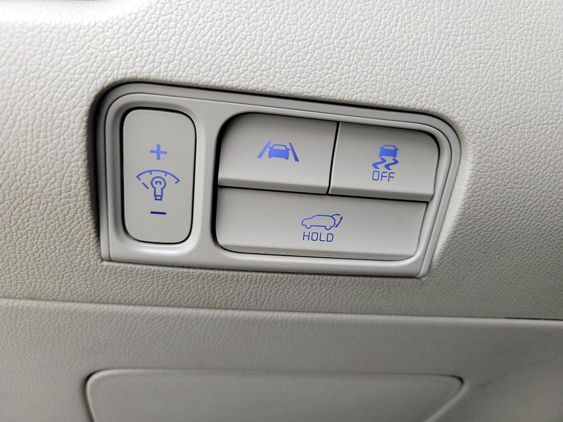 Thumbnail: 2023 Kia Sorento - 13