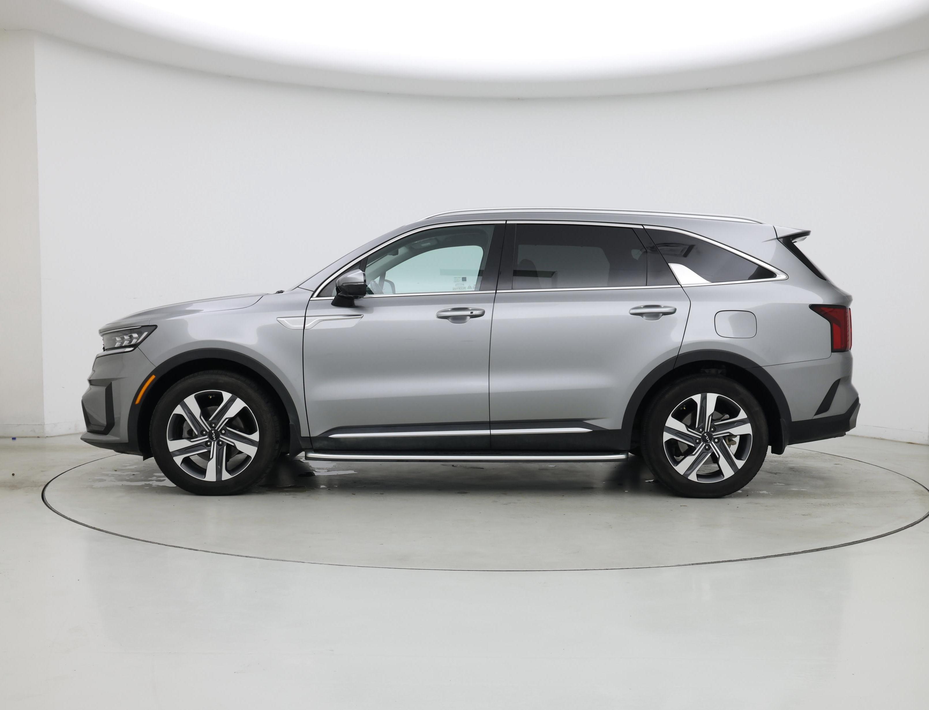 Thumbnail: 2023 Kia Sorento - 3