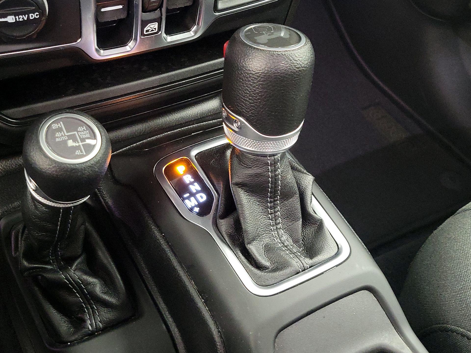 Thumbnail: 2024 Jeep Wrangler - 17