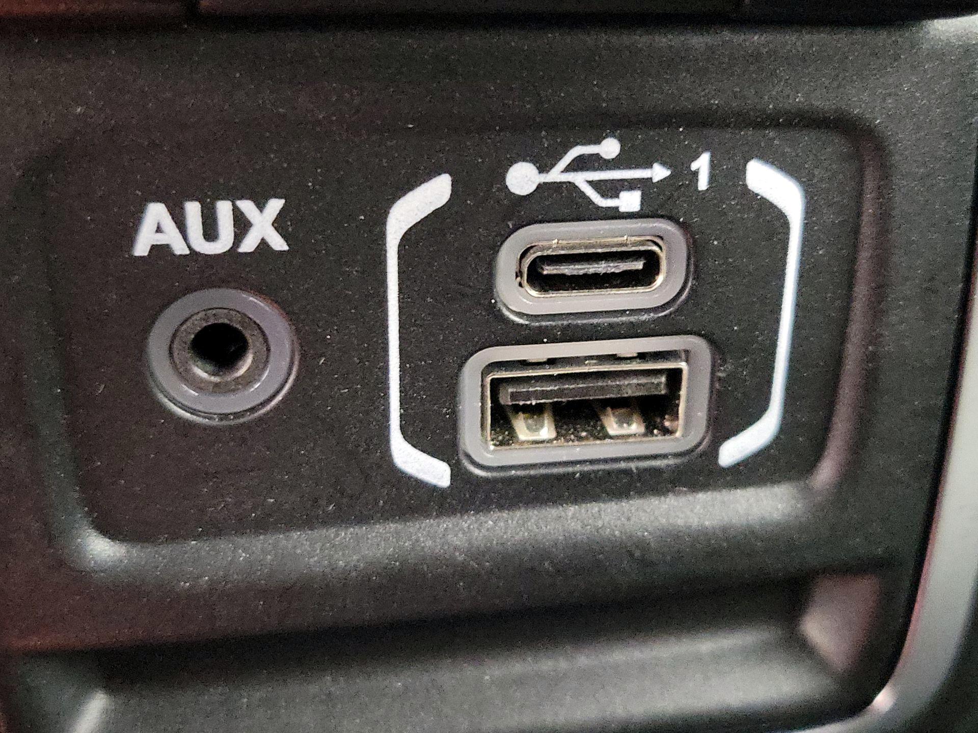 Thumbnail: 2024 Jeep Wrangler - 18