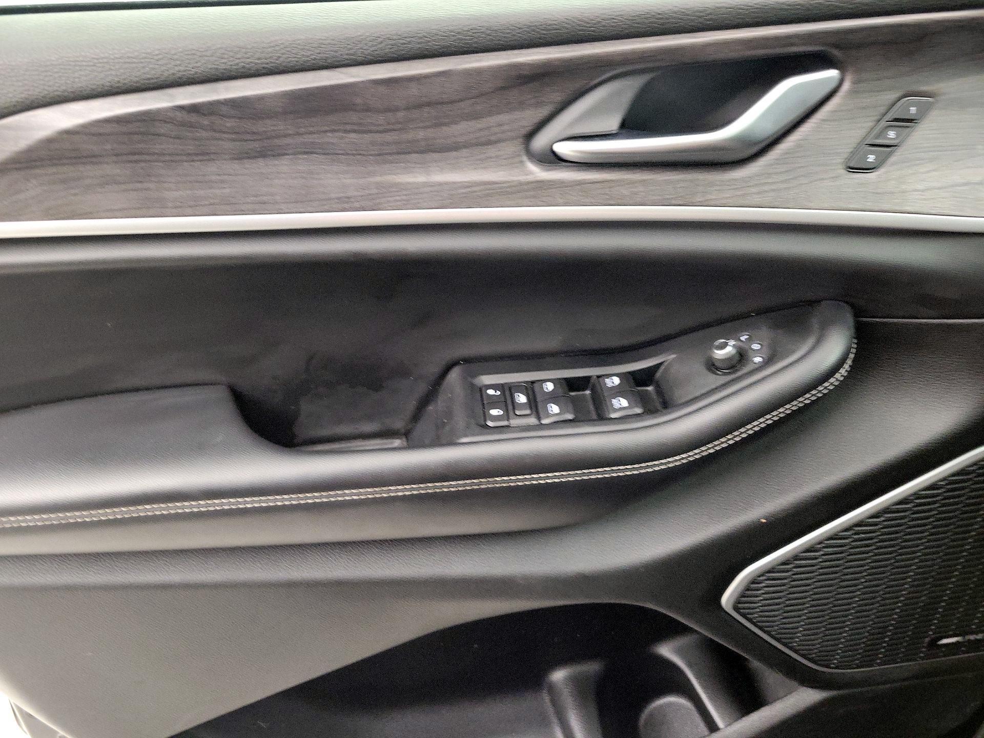 Thumbnail: 2021 Jeep Grand Cherokee L - 12