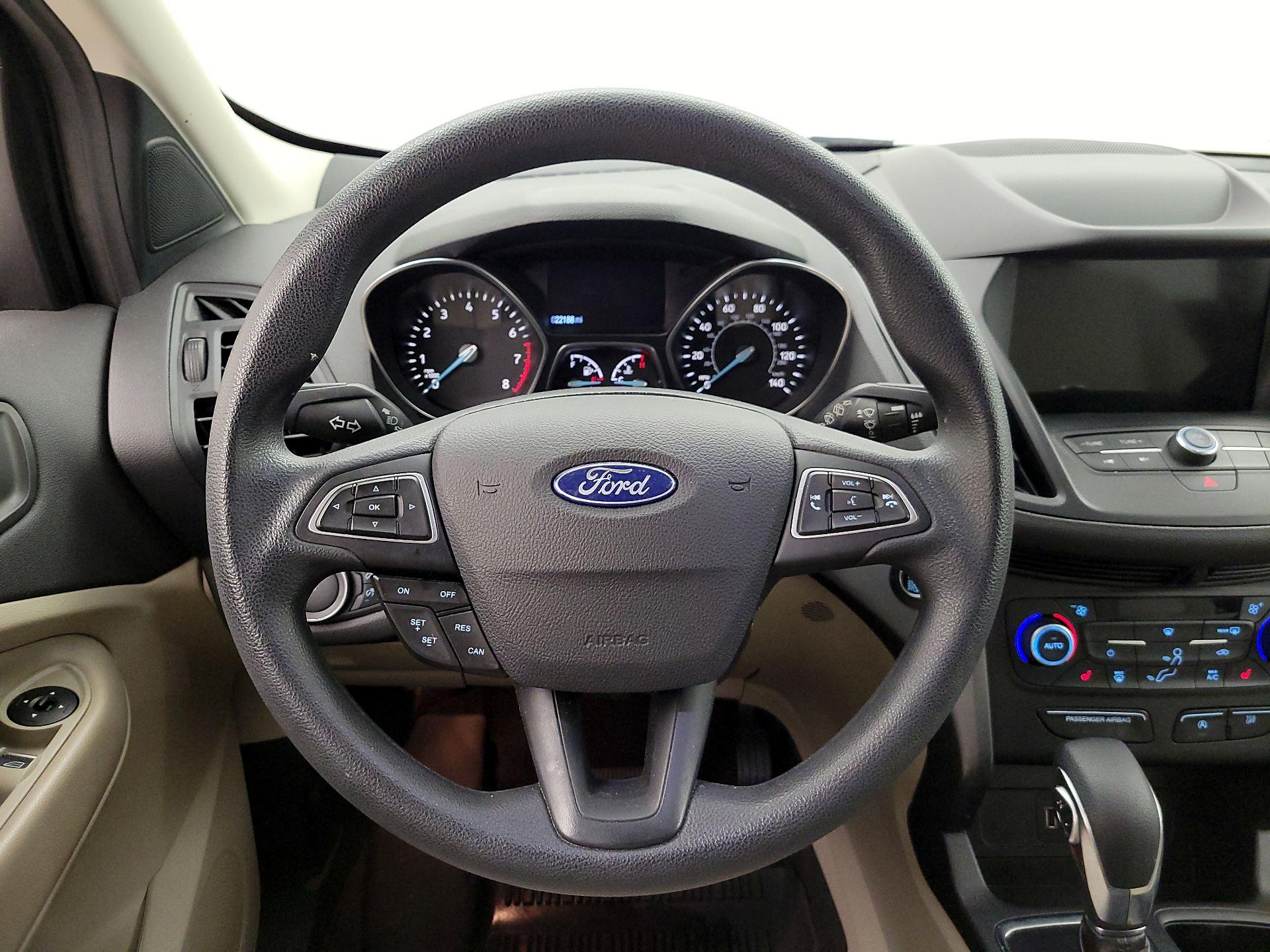 Thumbnail: 2019 Ford Escape - 10