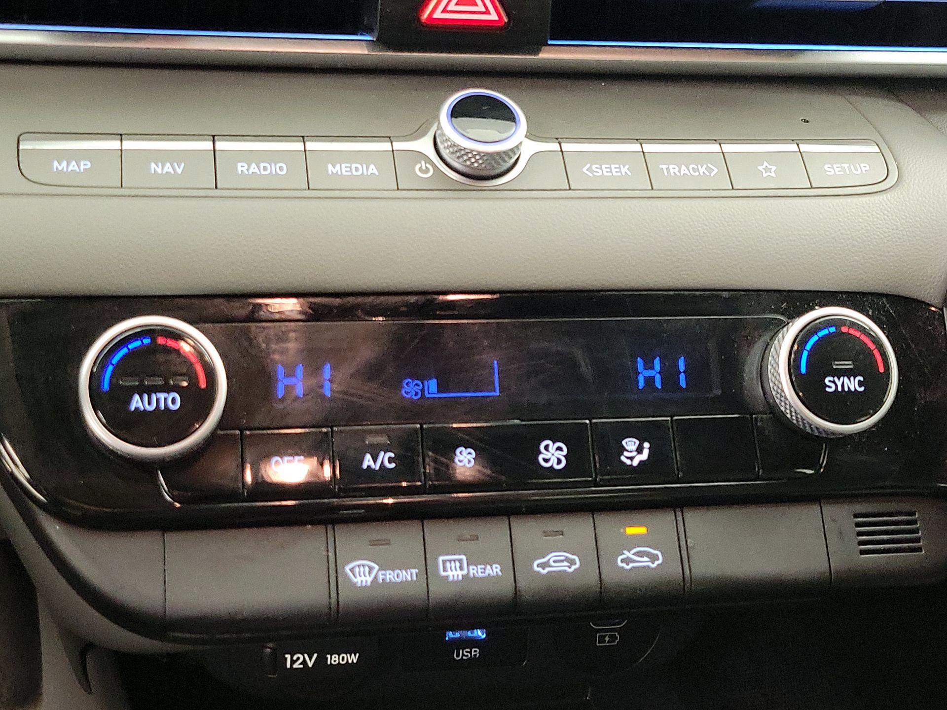 Thumbnail: 2024 Hyundai Elantra - 17