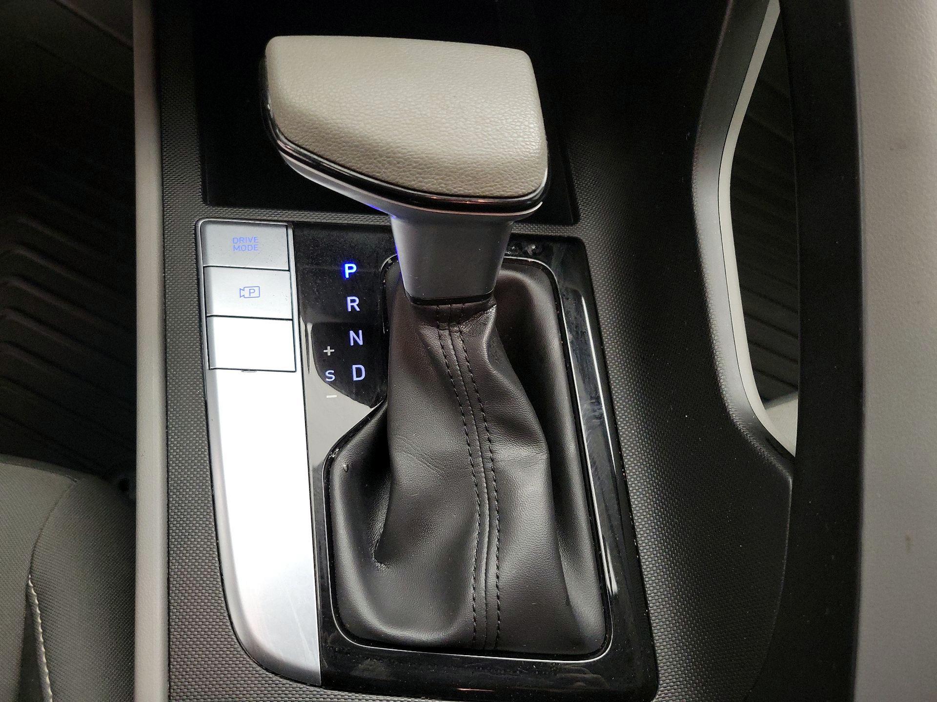 Thumbnail: 2024 Hyundai Elantra - 18