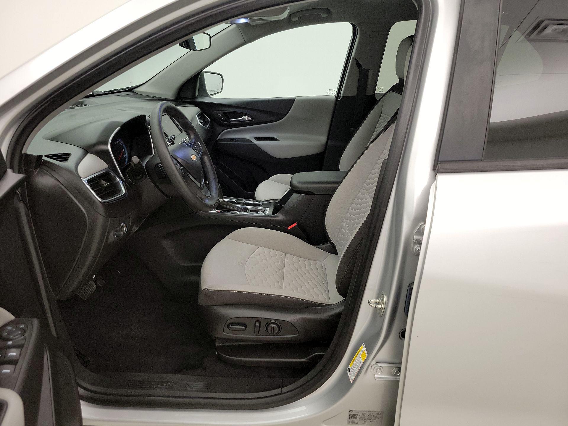 Thumbnail: 2021 Chevrolet Equinox - 11