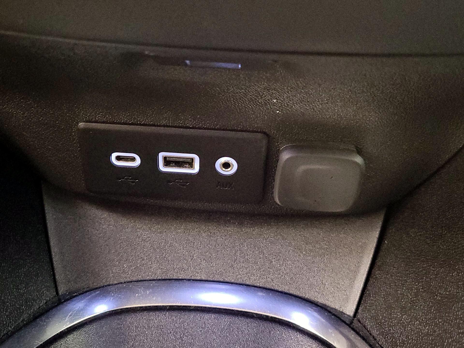 Thumbnail: 2023 Chevrolet Malibu - 19