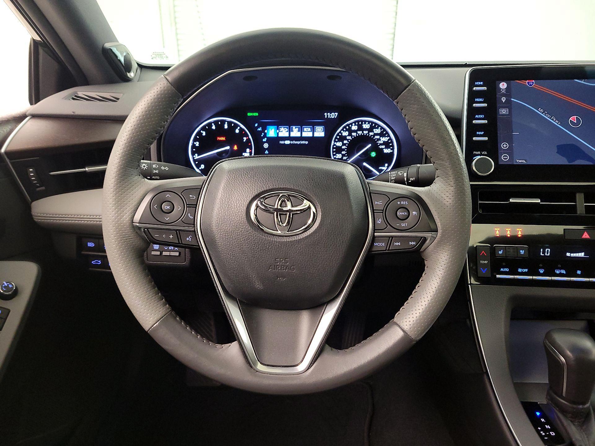 Thumbnail: 2020 Toyota Avalon - 10