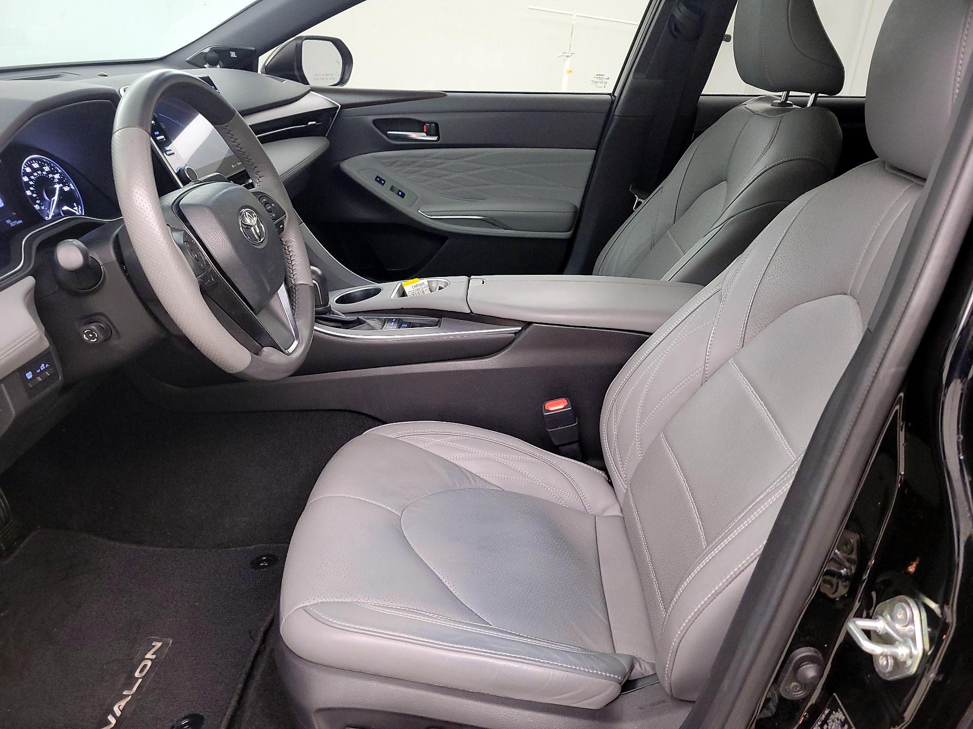 Thumbnail: 2020 Toyota Avalon - 11