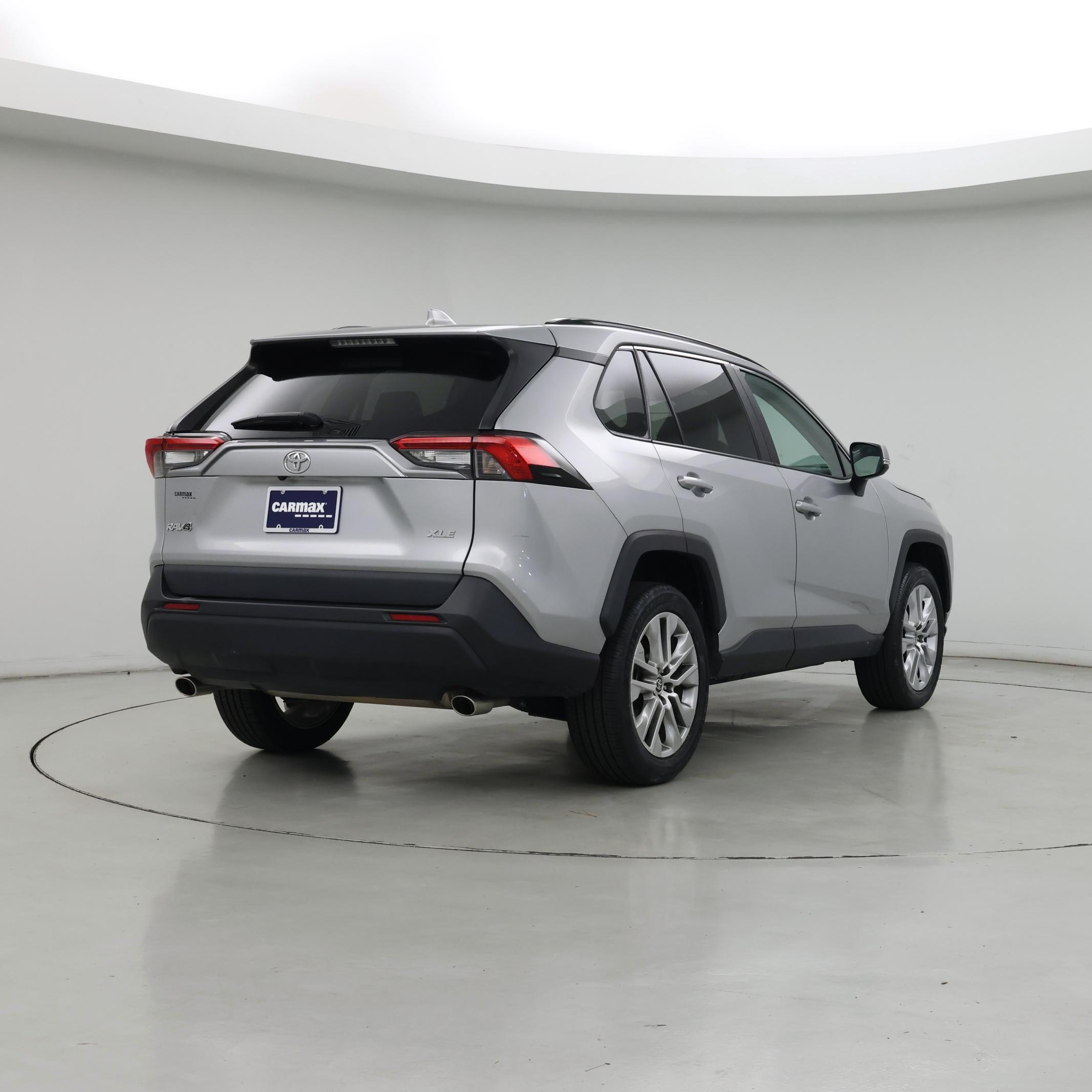 Thumbnail: 2022 Toyota RAV4 - 8