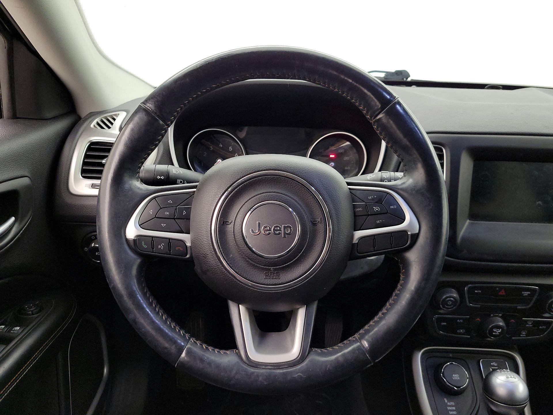 Thumbnail: 2018 Jeep Compass - 10