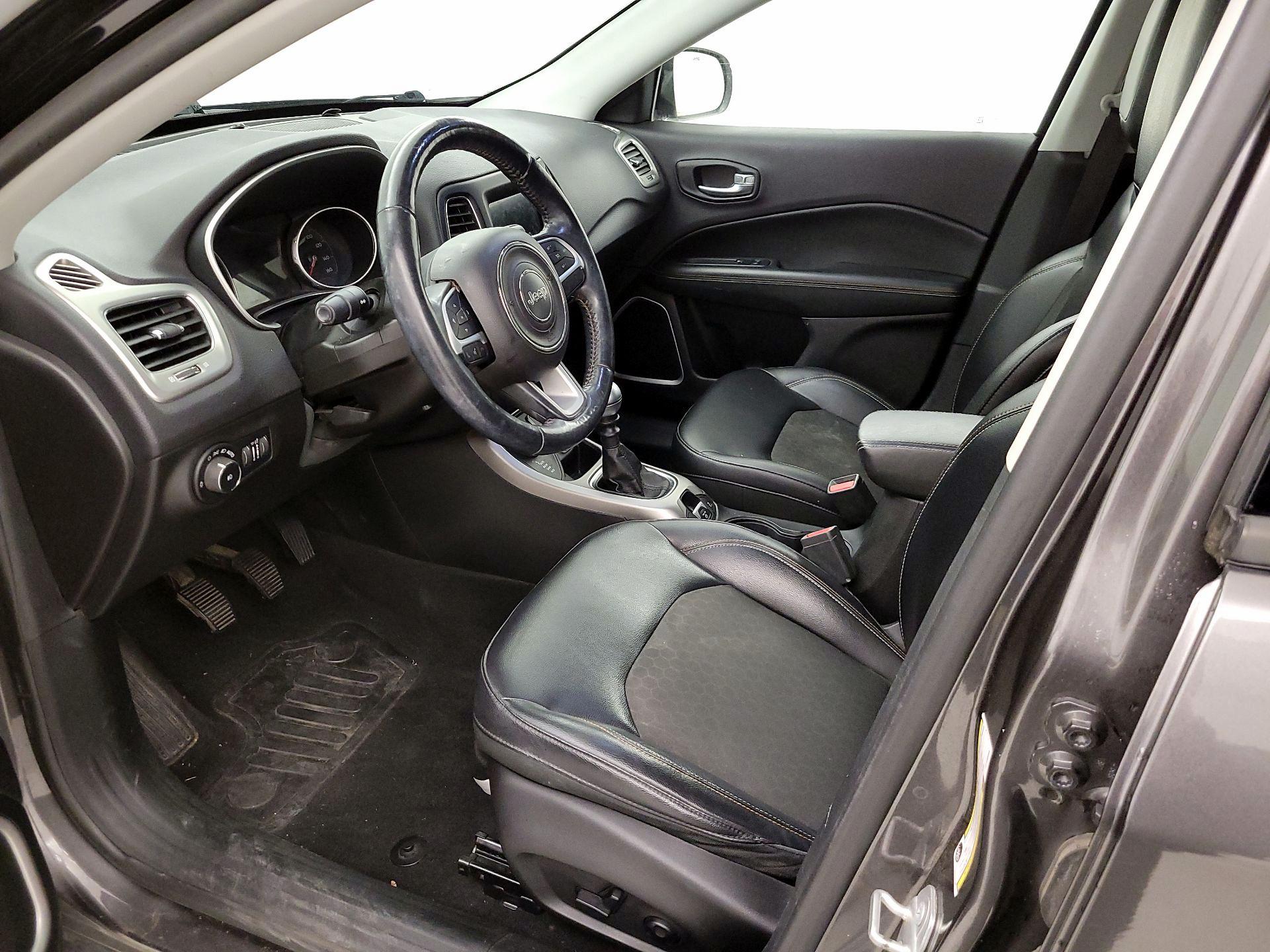 Thumbnail: 2018 Jeep Compass - 11