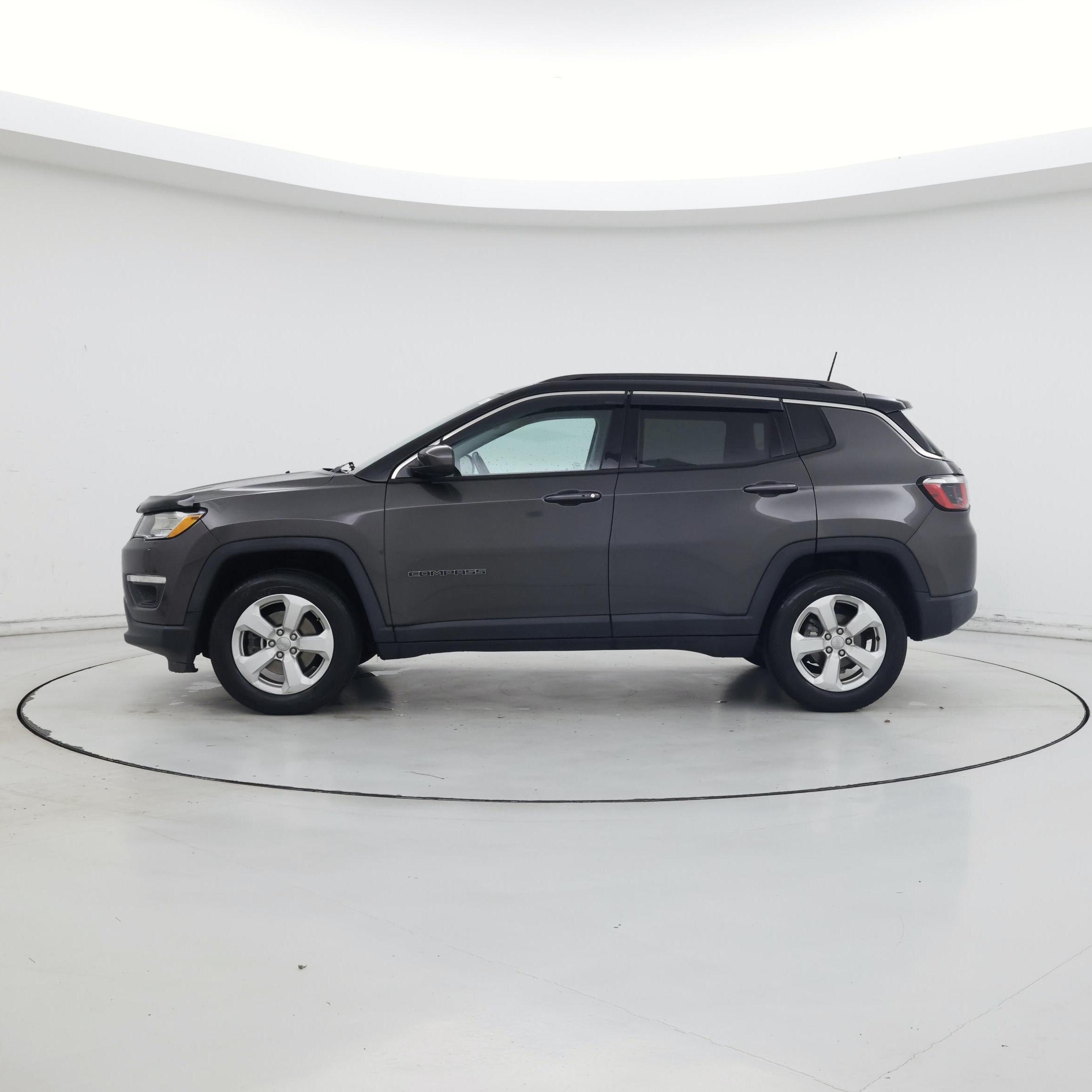 Thumbnail: 2018 Jeep Compass - 3