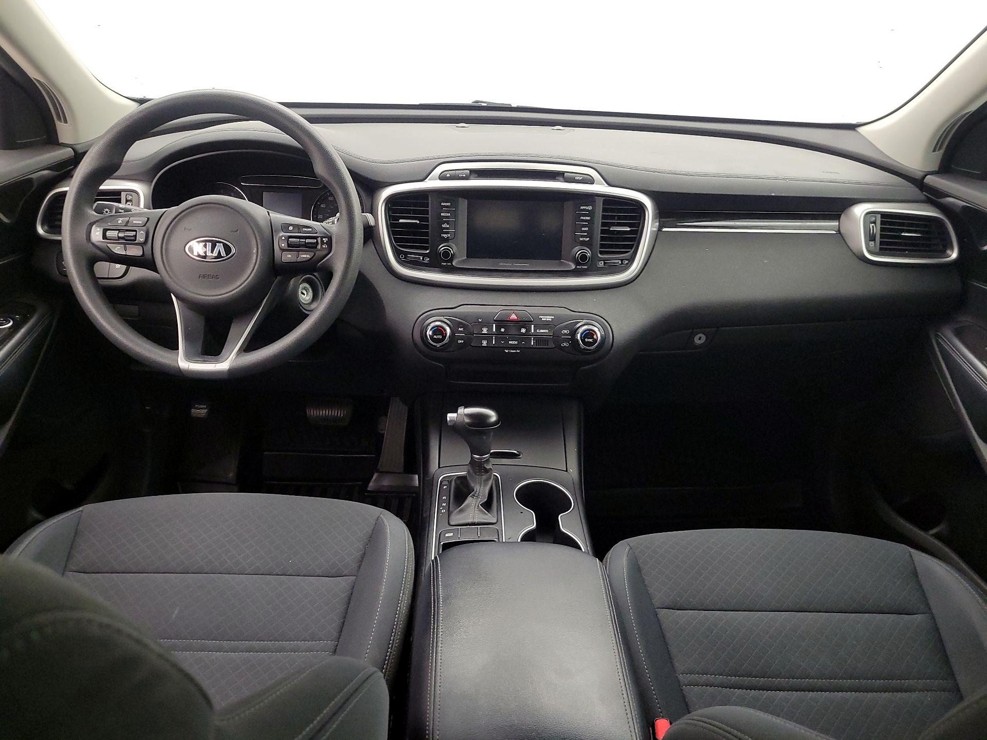 Thumbnail: 2018 Kia Sorento - 9