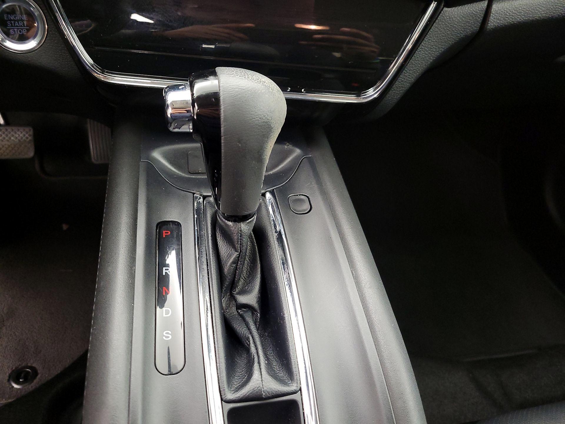 Thumbnail: 2021 Honda HR-V - 17