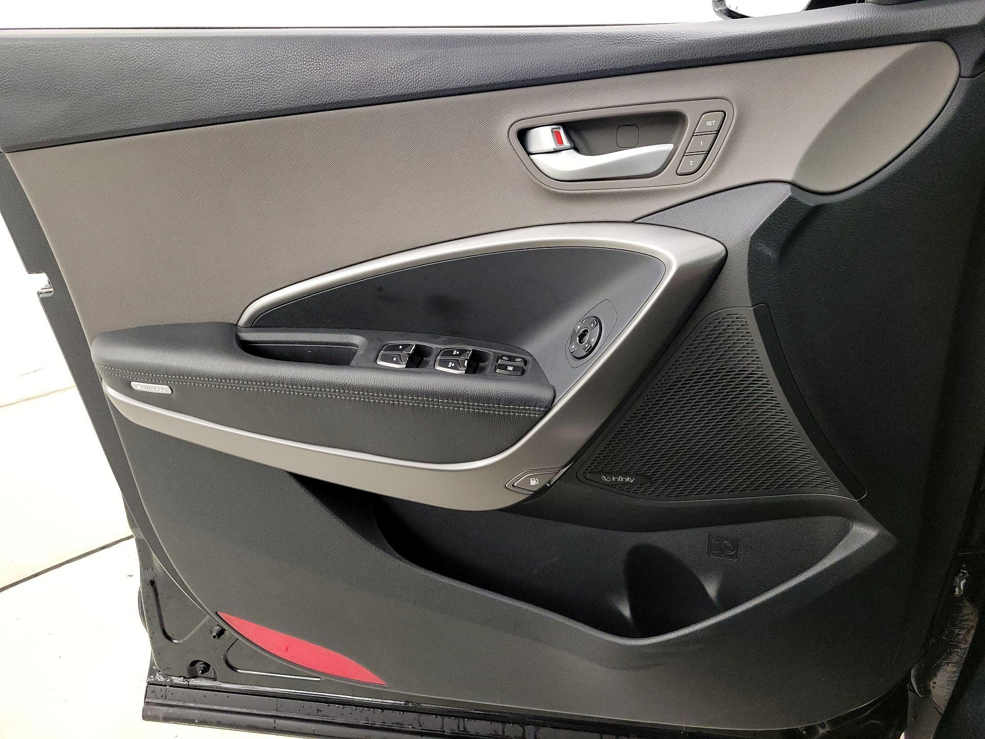 Thumbnail: 2018 Hyundai Santa Fe - 12