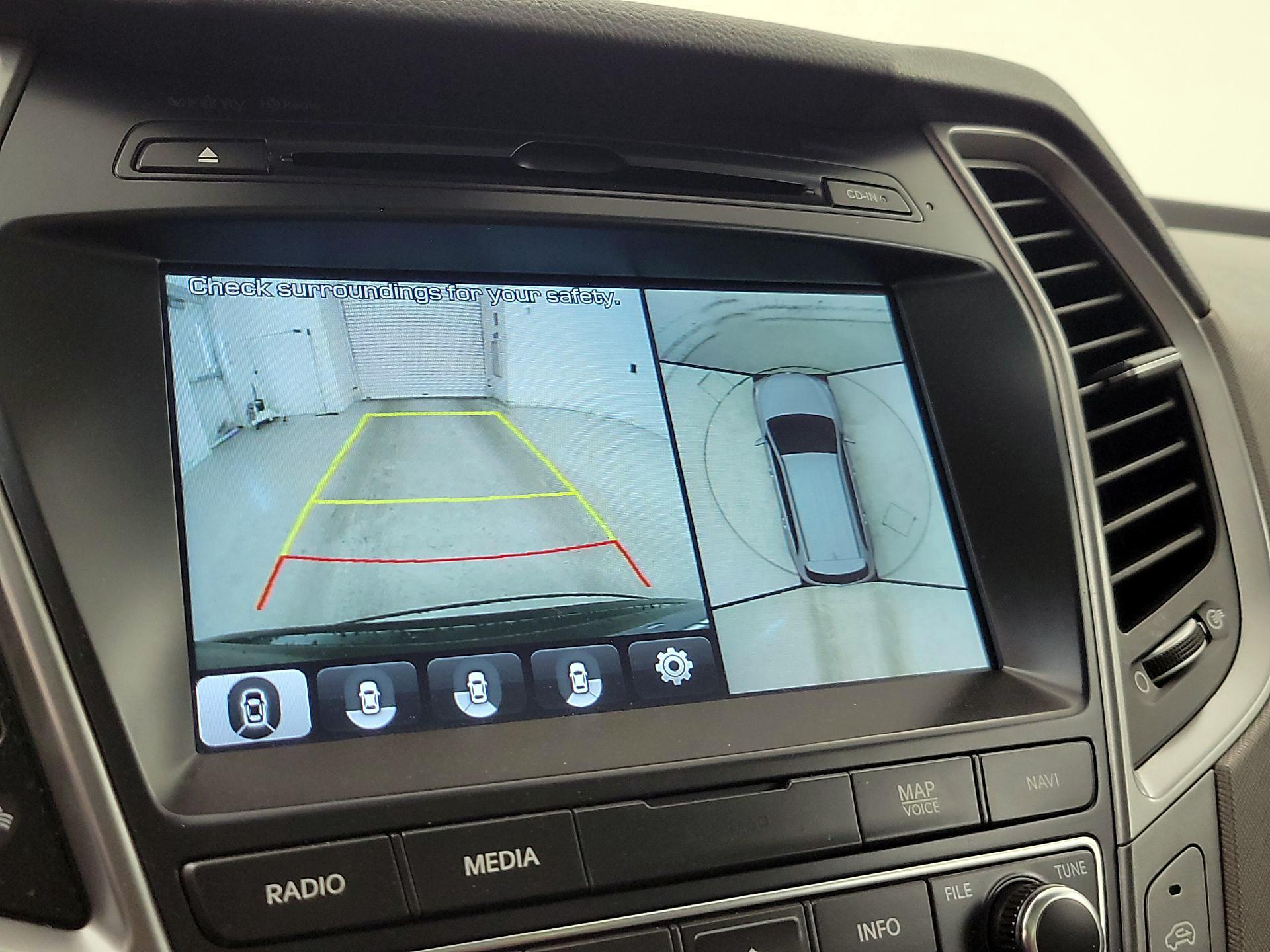 Thumbnail: 2018 Hyundai Santa Fe - 15