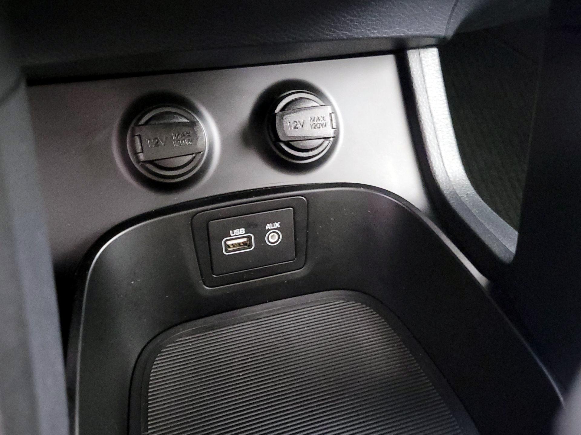 Thumbnail: 2018 Hyundai Santa Fe - 19