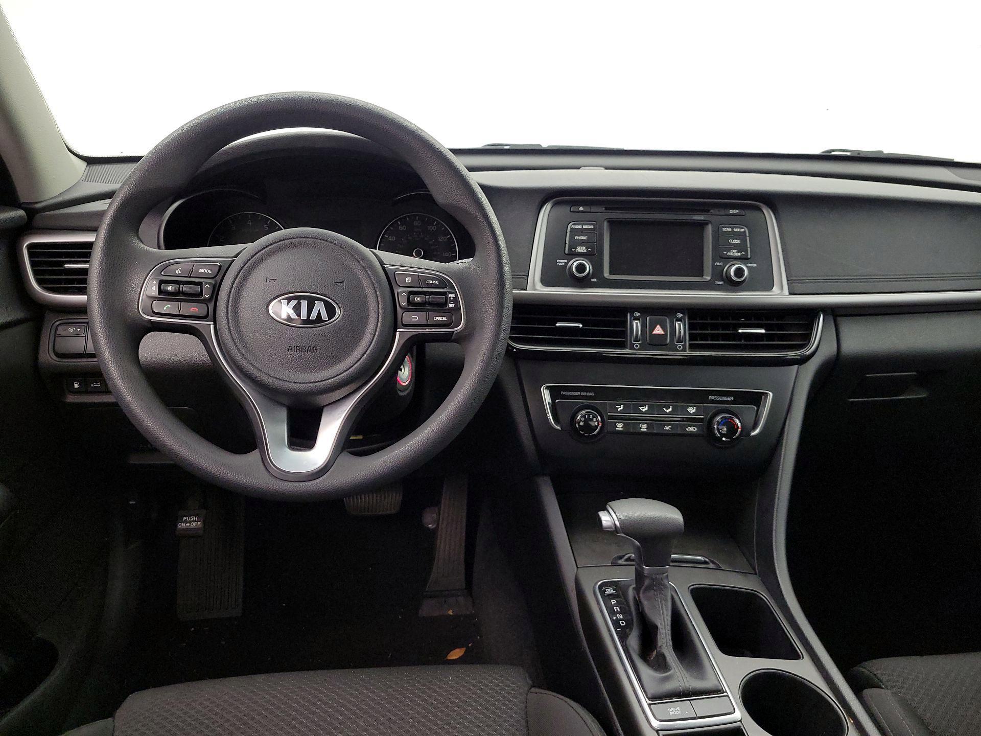 Thumbnail: 2017 Kia Optima - 10