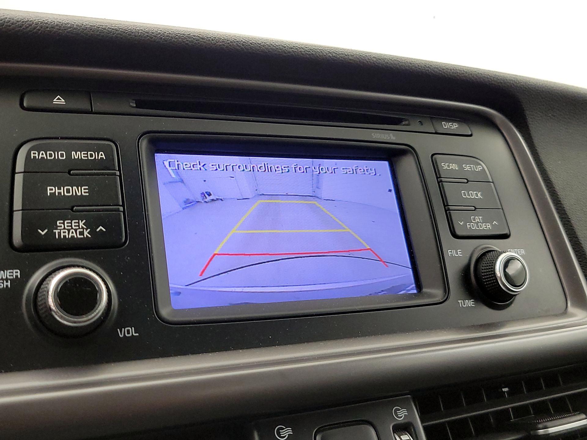 Thumbnail: 2017 Kia Optima - 14