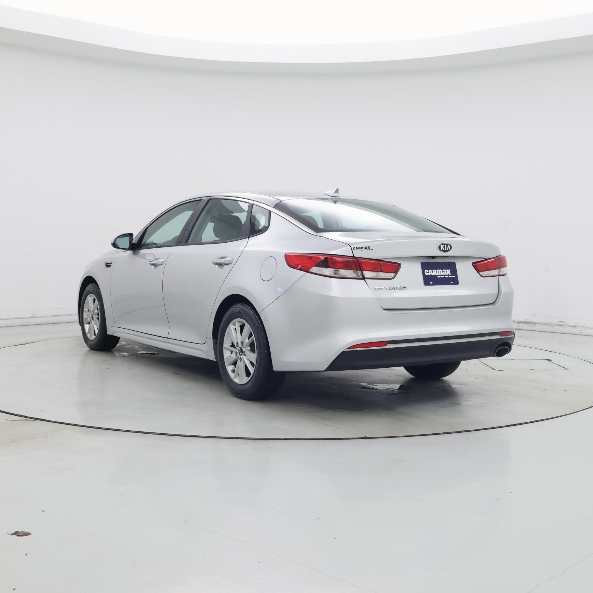 Thumbnail: 2017 Kia Optima - 2