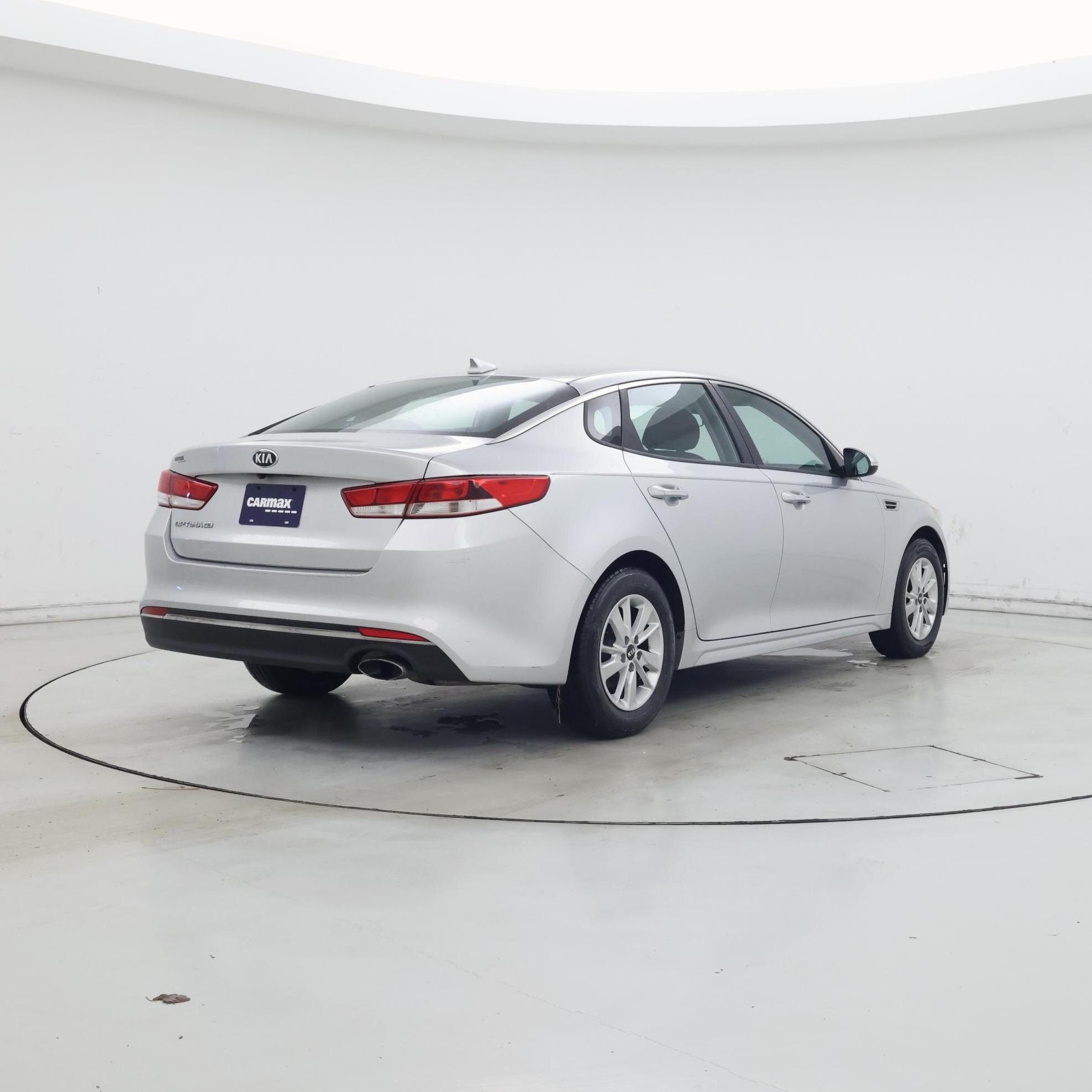 Thumbnail: 2017 Kia Optima - 8