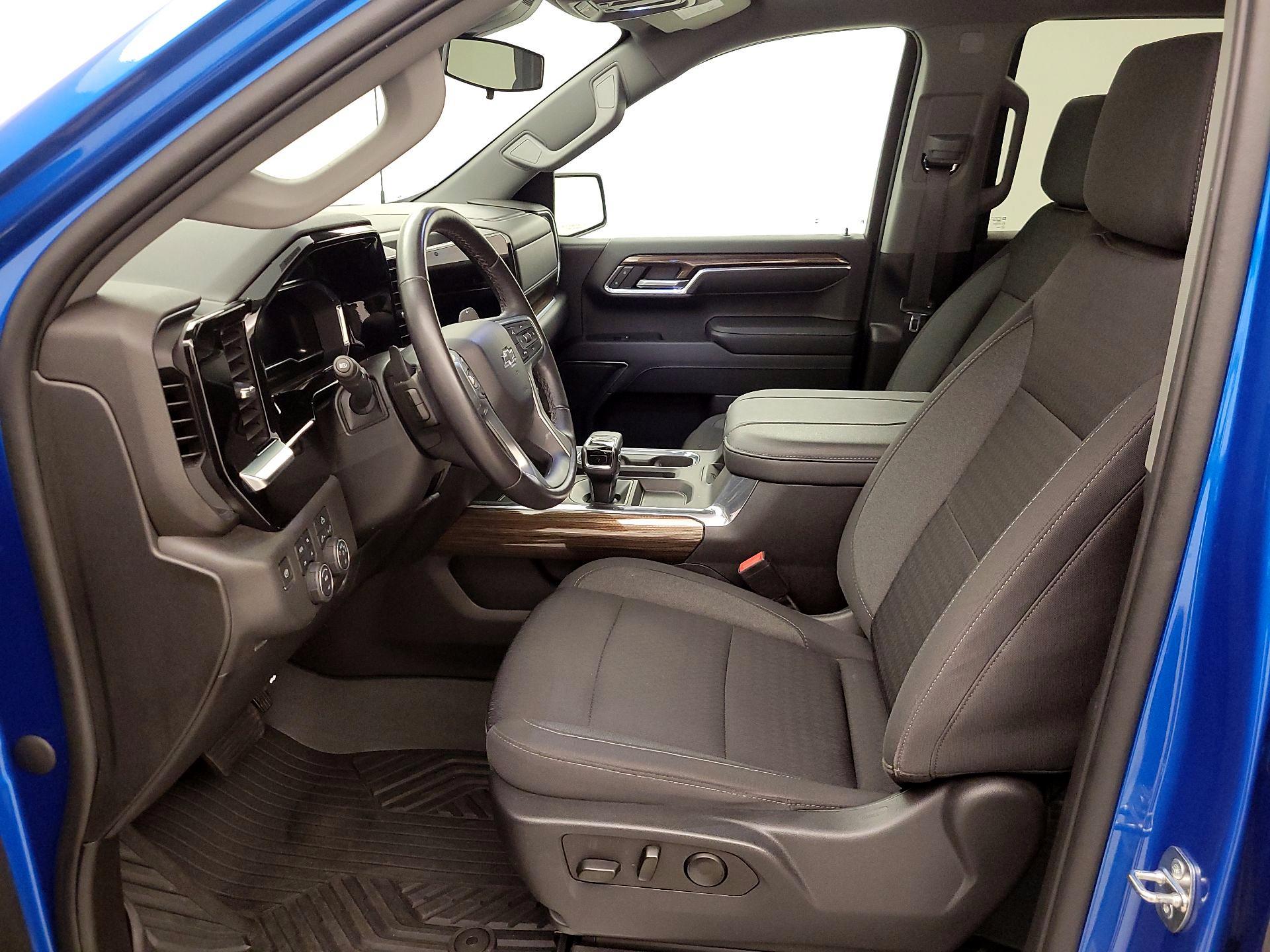 Thumbnail: 2023 Chevrolet Silverado 1500 - 11