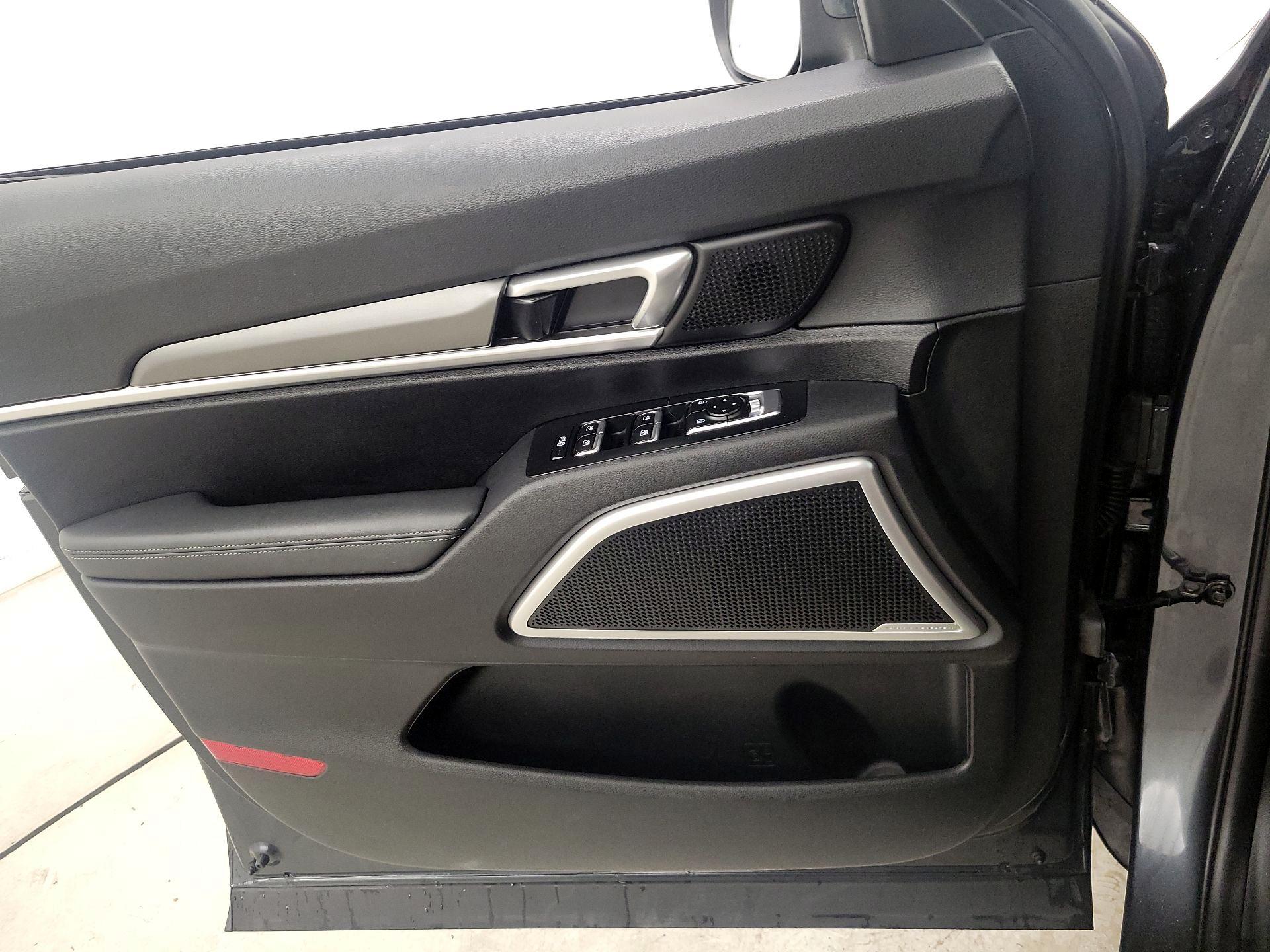 Thumbnail: 2022 Kia Telluride - 12