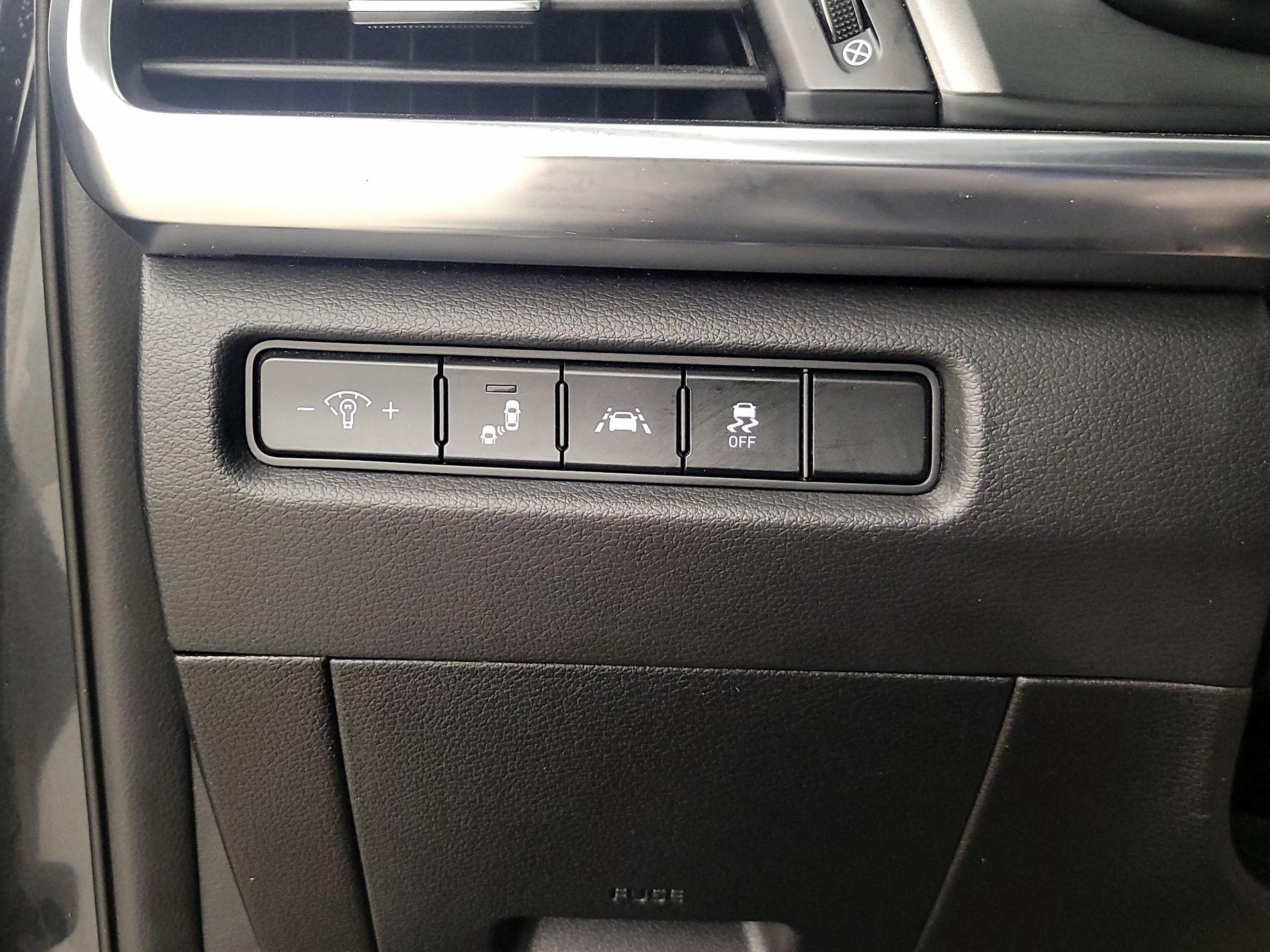 Thumbnail: 2022 Kia Telluride - 13