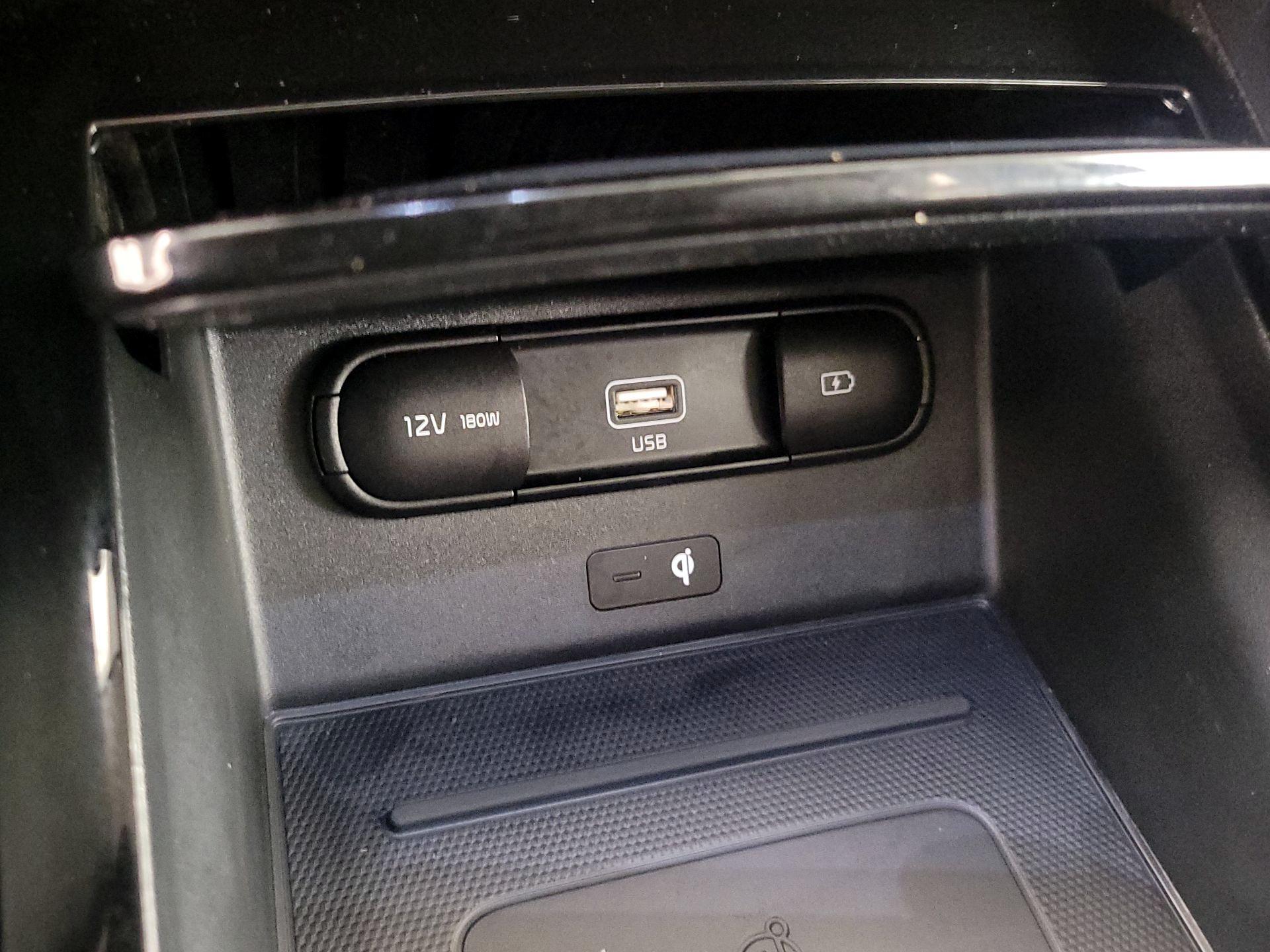 Thumbnail: 2022 Kia Telluride - 19