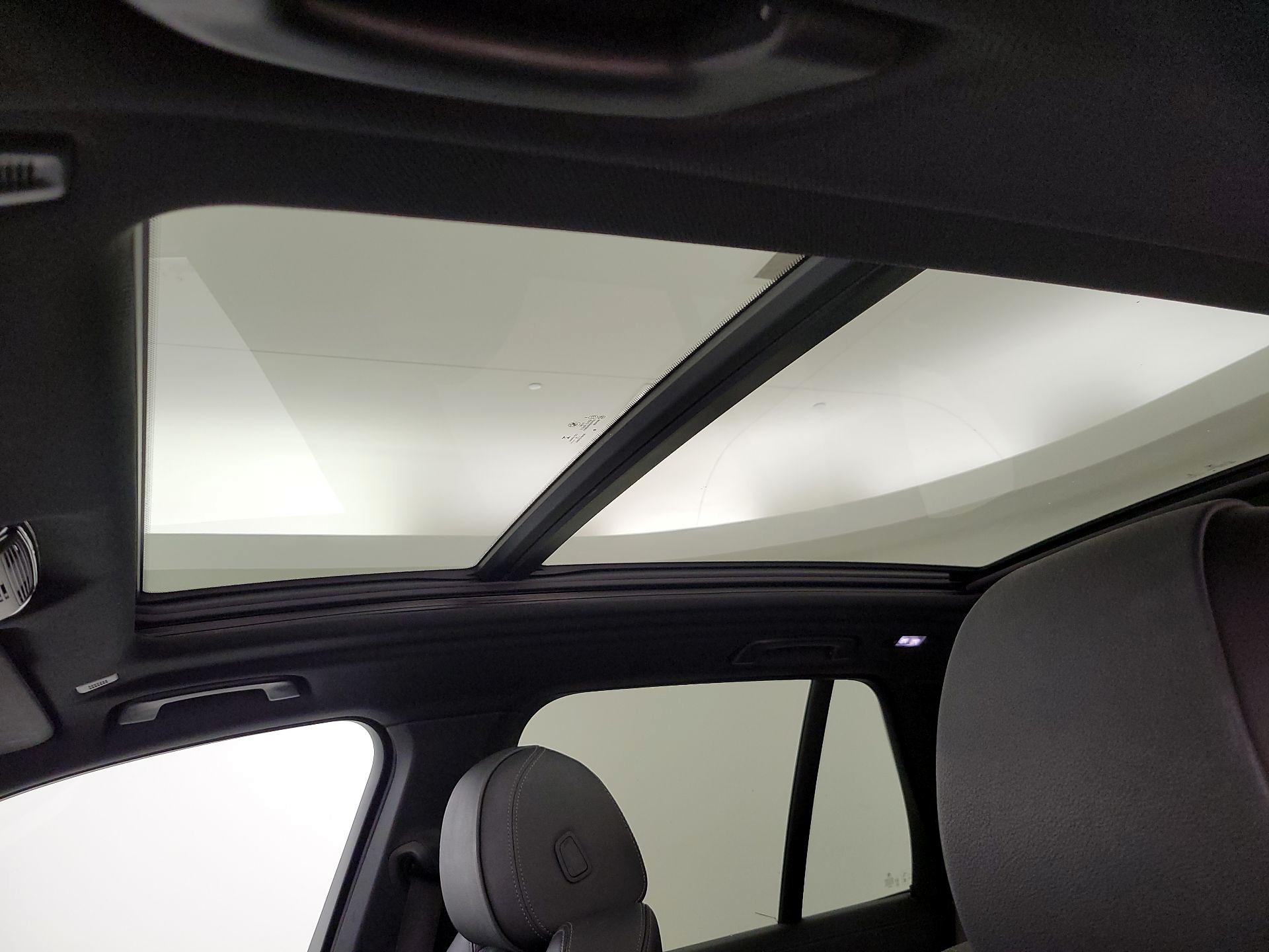 Thumbnail: 2020 BMW X5 - 20