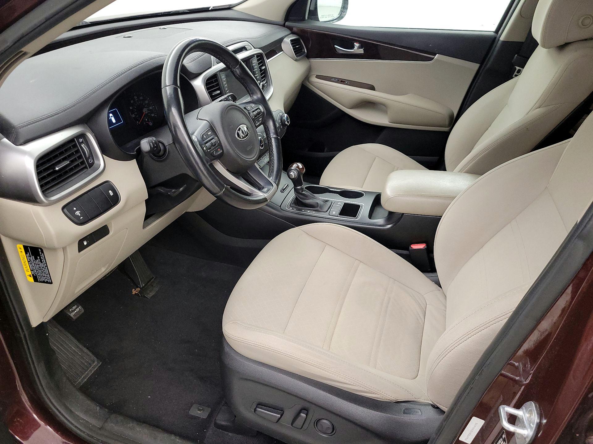 Thumbnail: 2017 Kia Sorento - 11