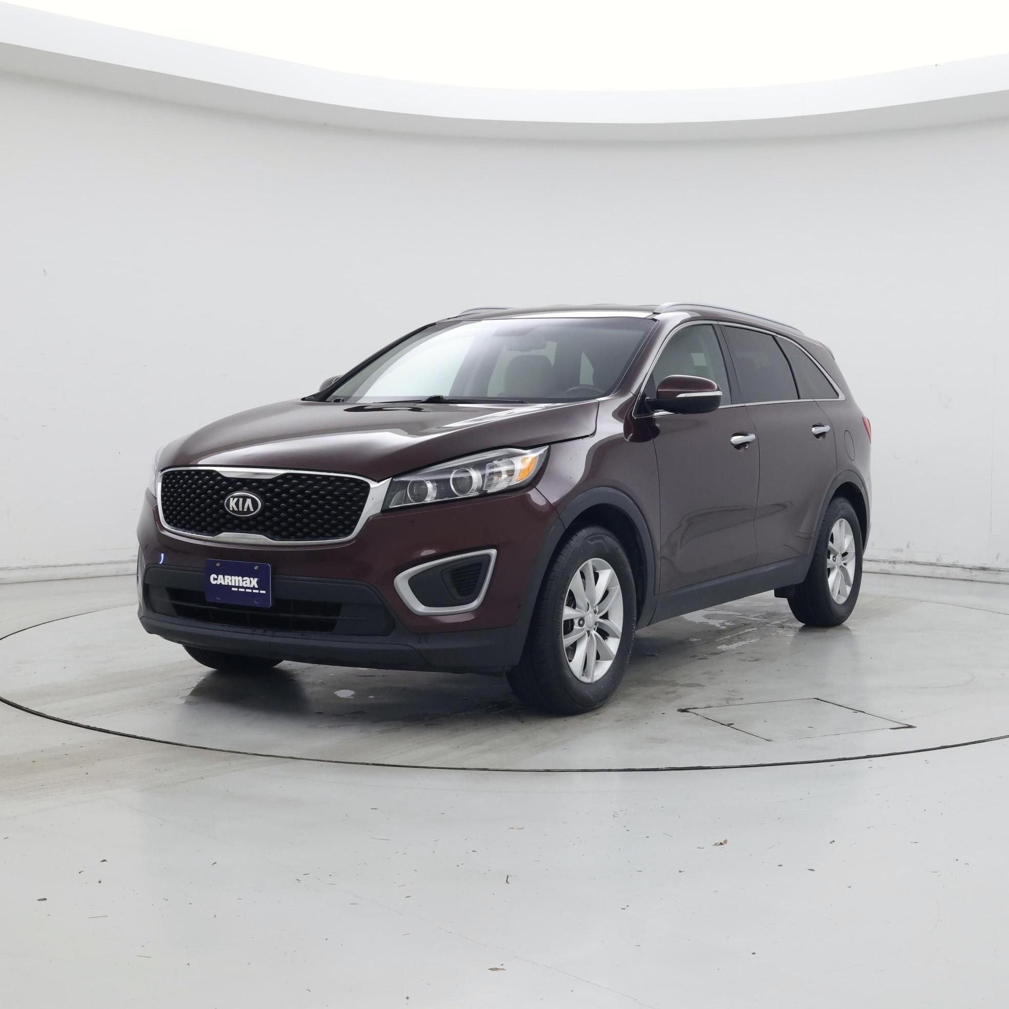 Thumbnail: 2017 Kia Sorento - 4