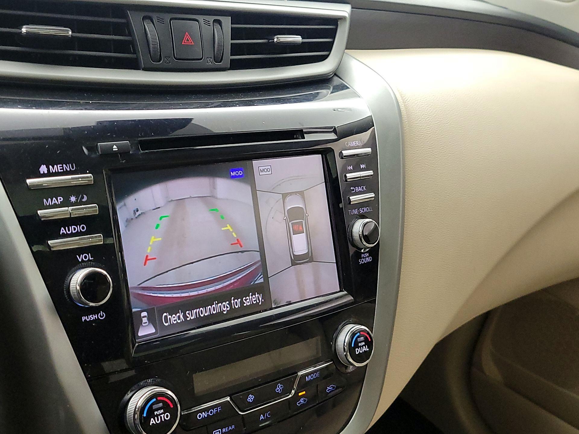 Thumbnail: 2019 Nissan Murano - 15