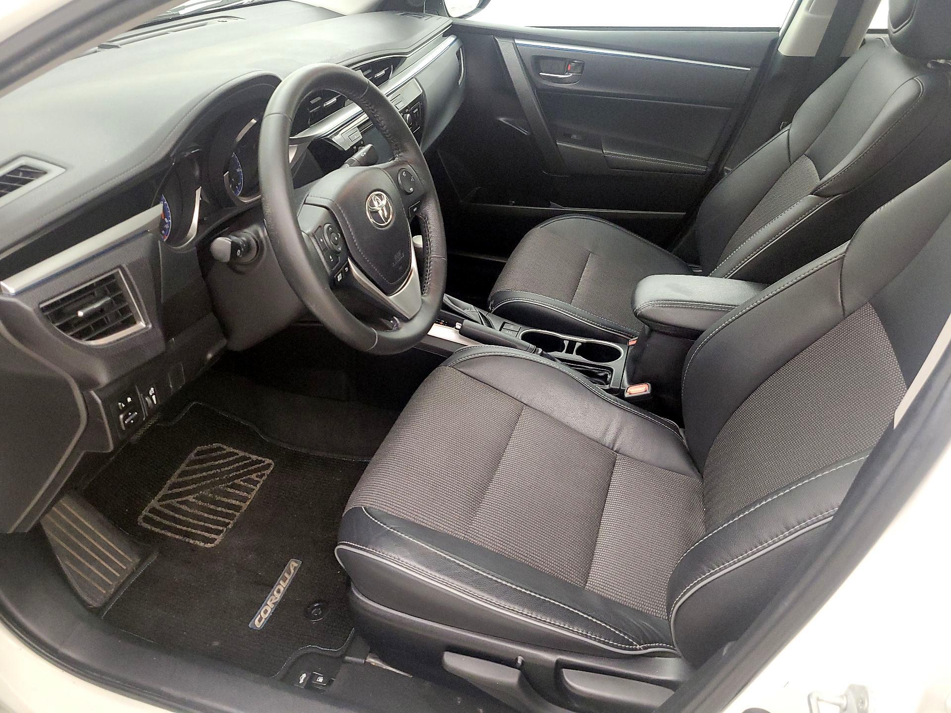 Thumbnail: 2015 Toyota Corolla - 11