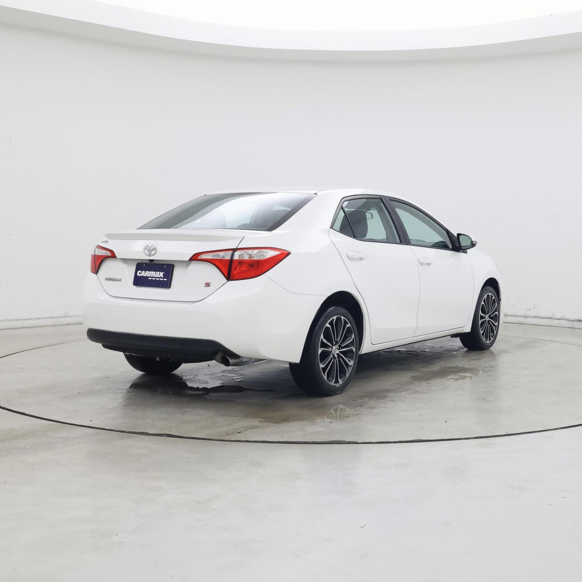 Thumbnail: 2015 Toyota Corolla - 8