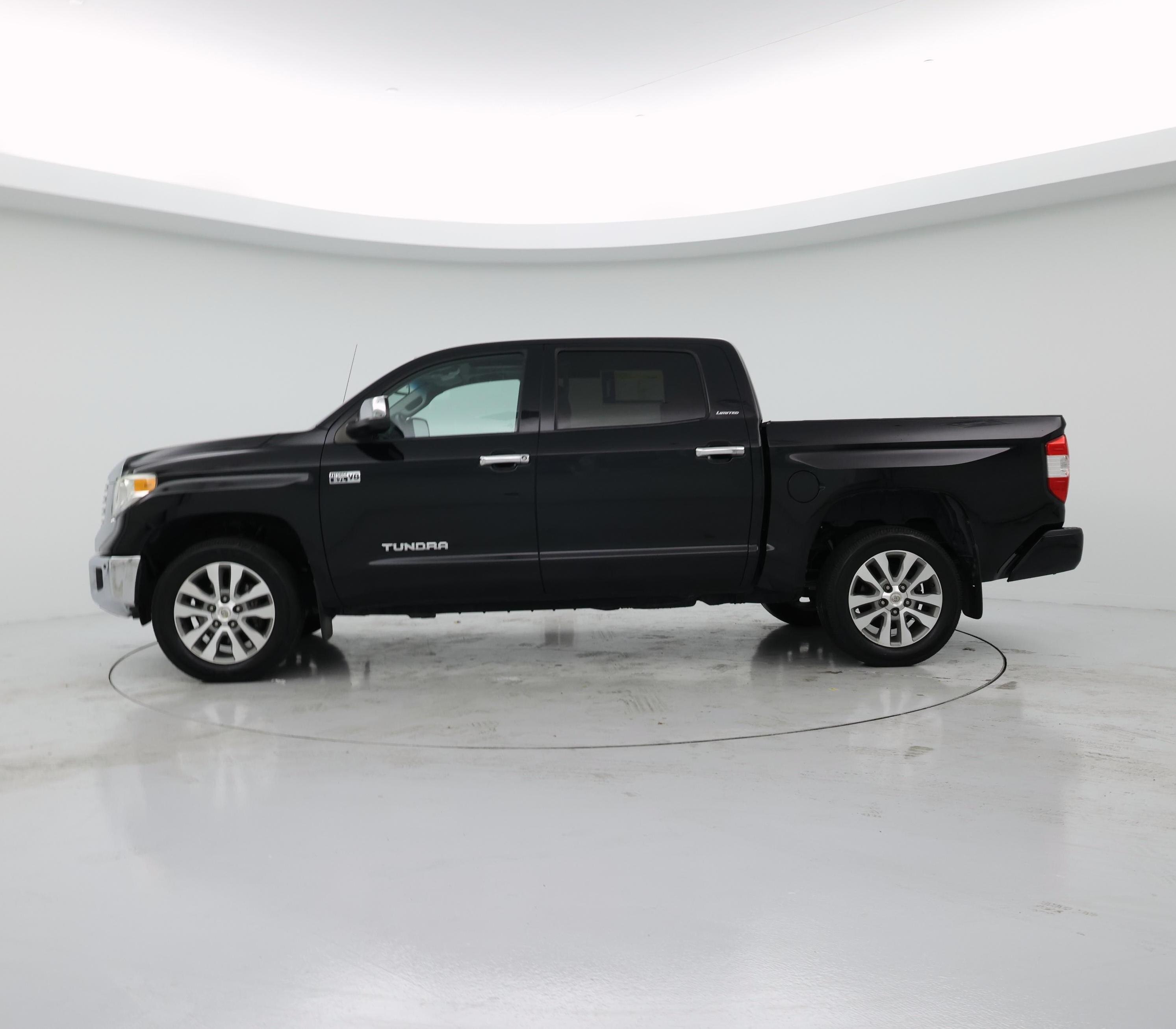 Thumbnail: 2017 Toyota Tundra - 3