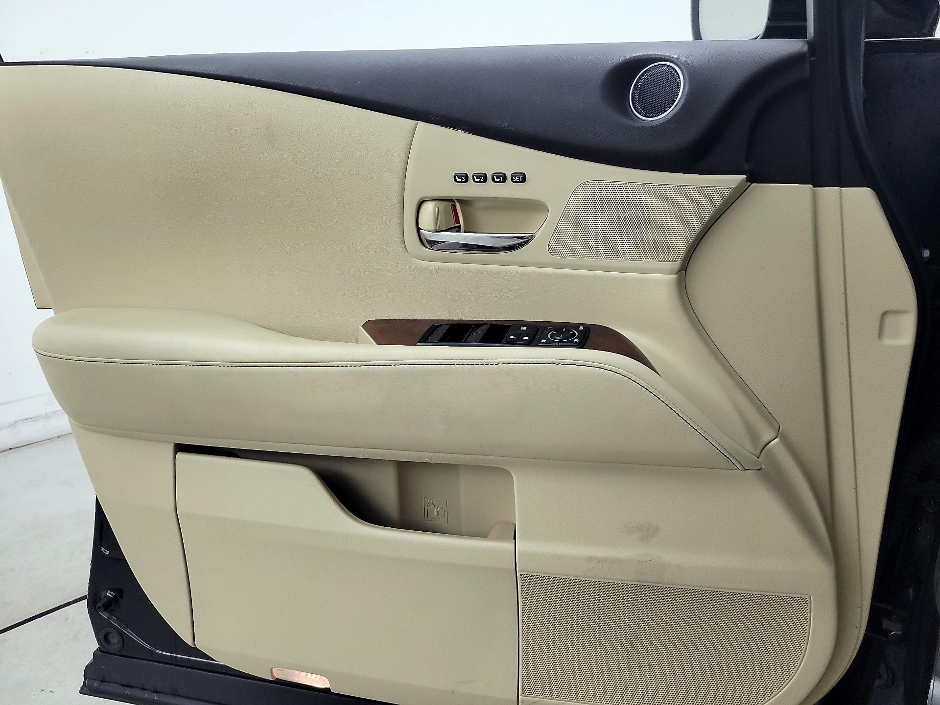 Thumbnail: 2015 Lexus RX - 12