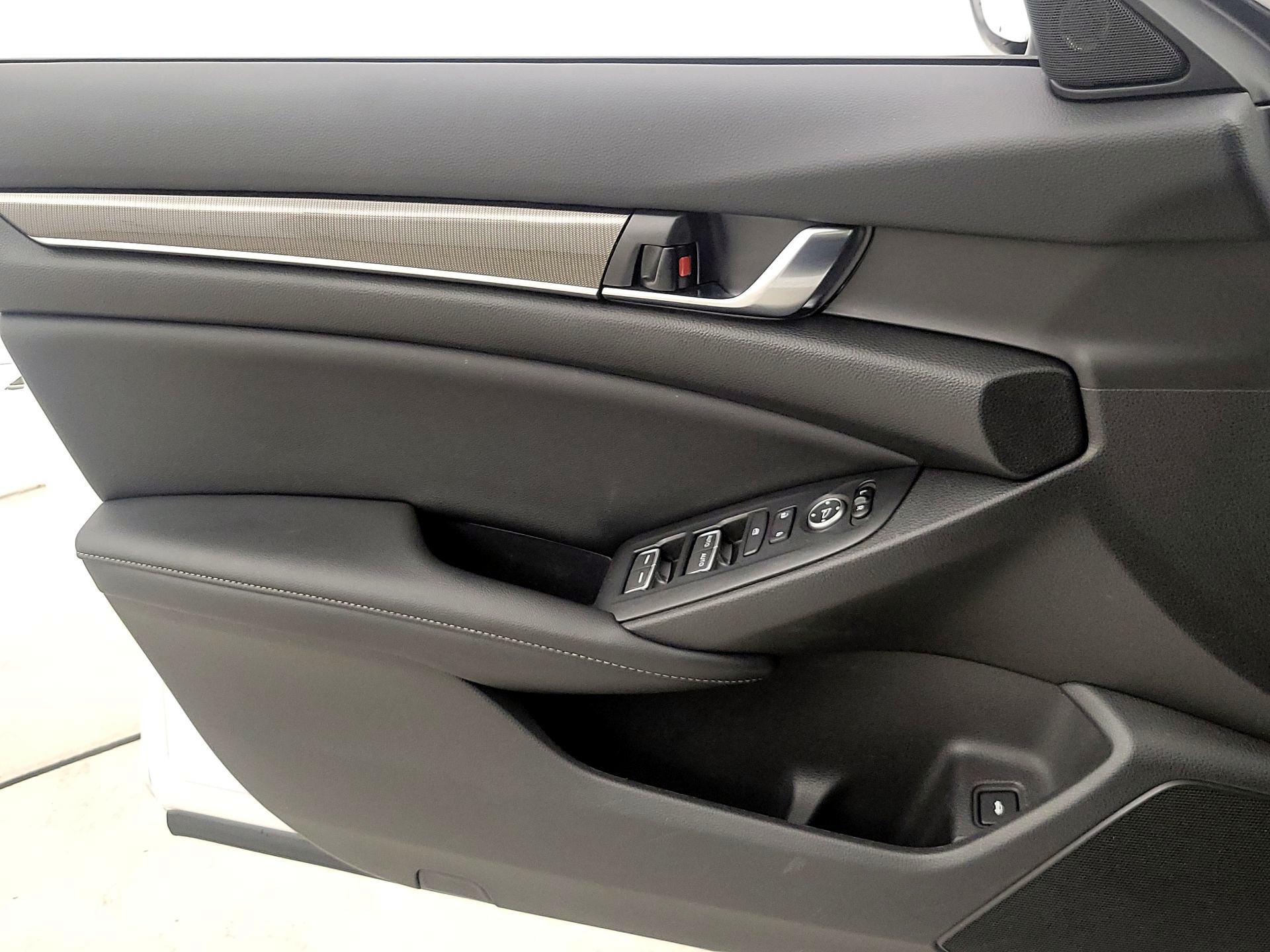 Thumbnail: 2021 Honda Accord - 12