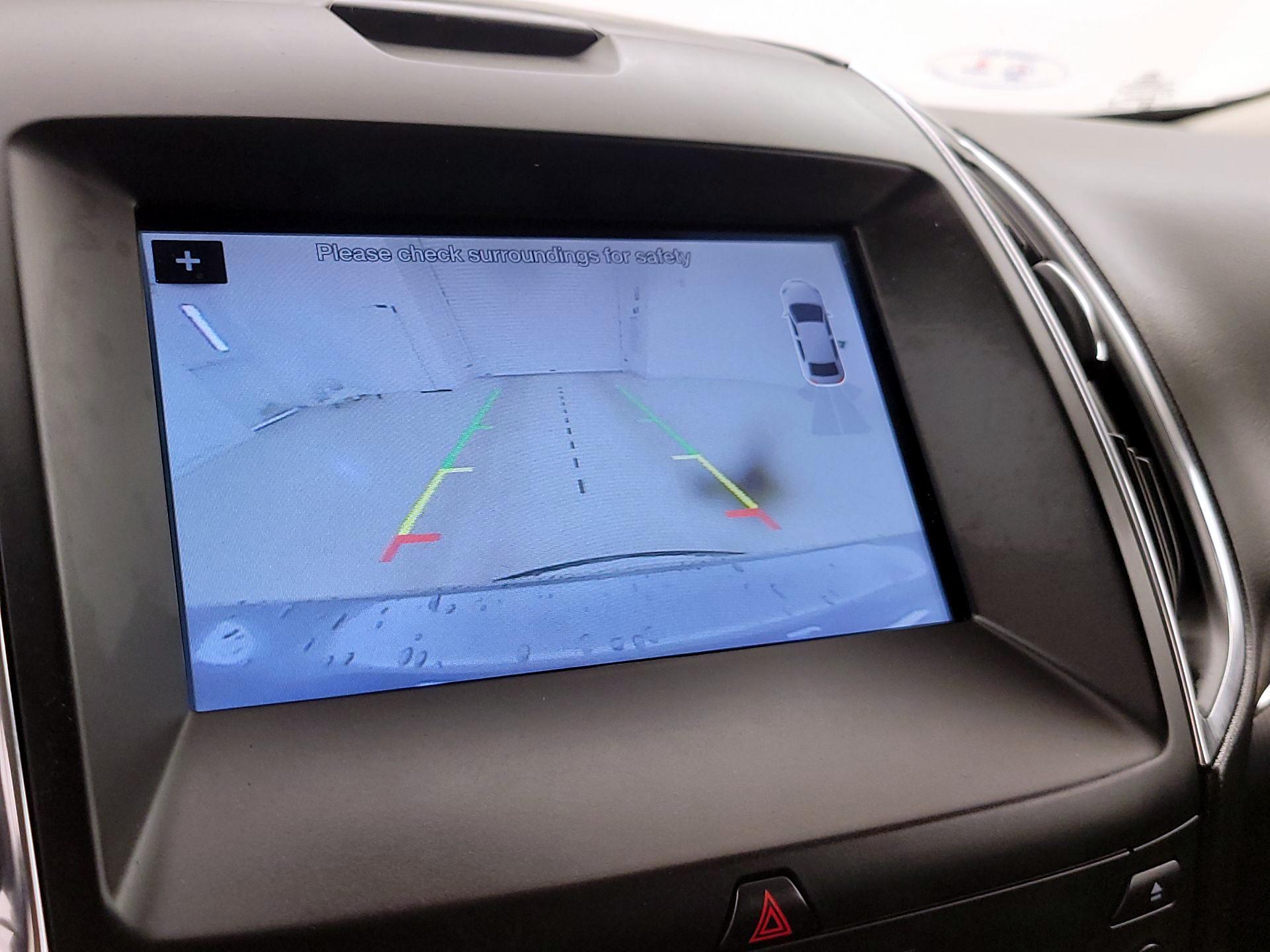 Thumbnail: 2018 Ford Edge - 15