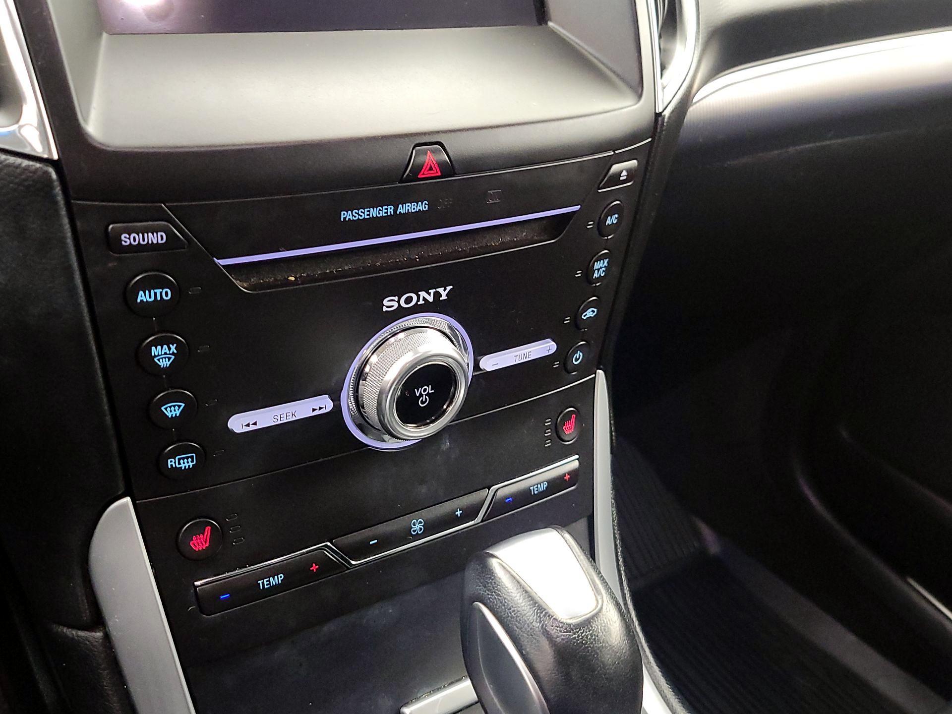 Thumbnail: 2018 Ford Edge - 17