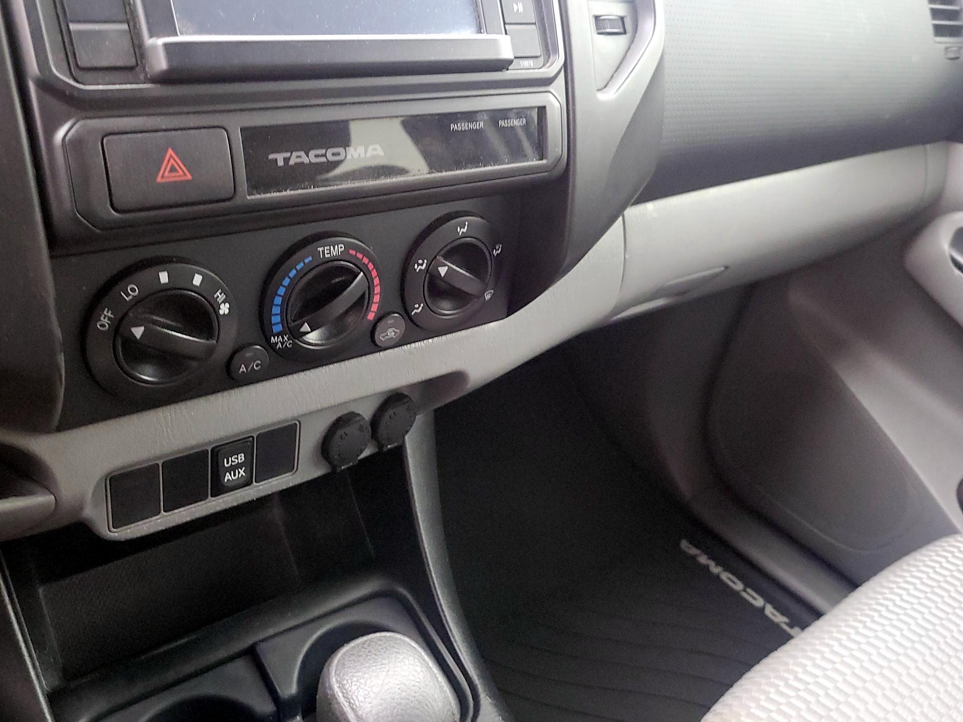 Thumbnail: 2015 Toyota Tacoma - 16