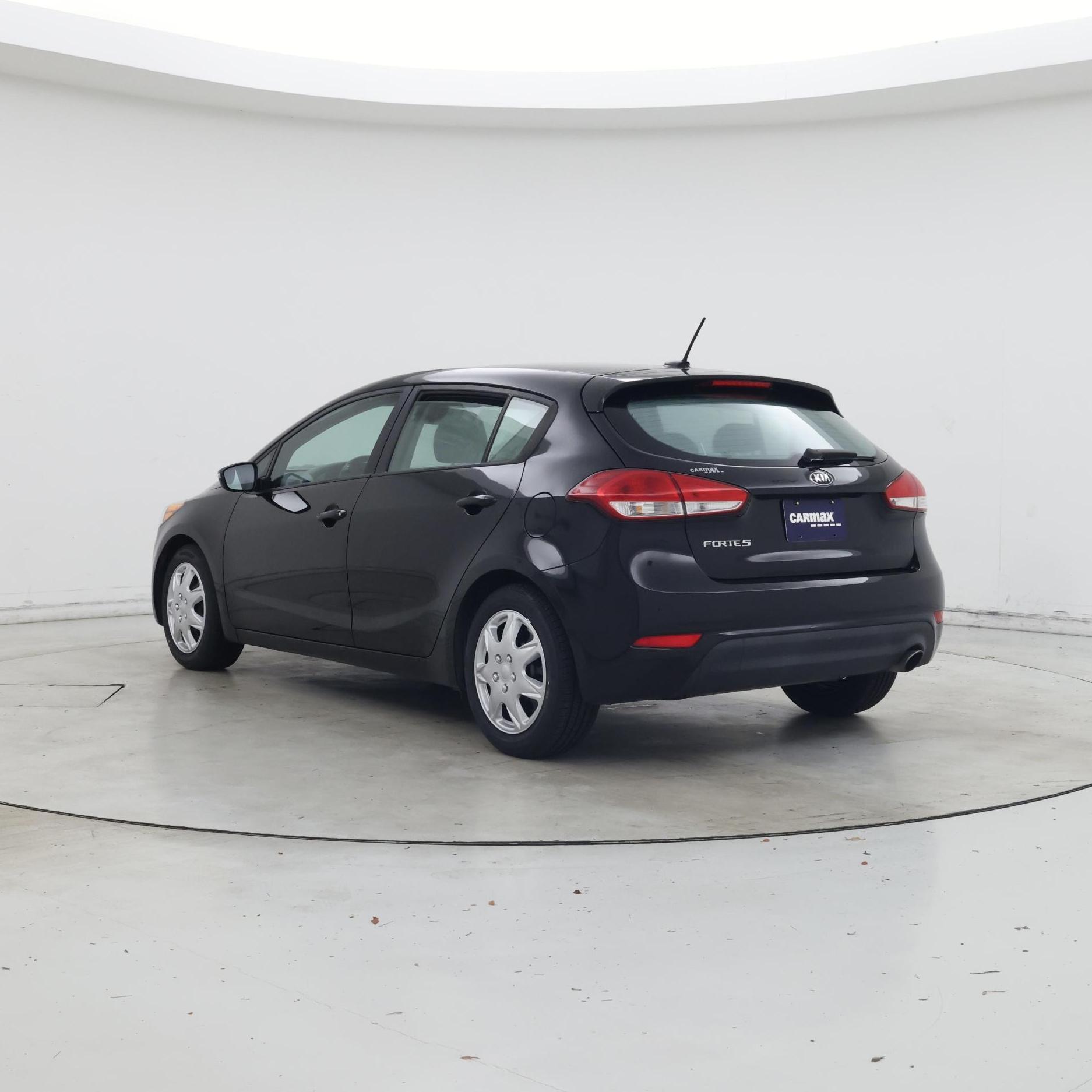 Thumbnail: 2016 Kia Forte - 2