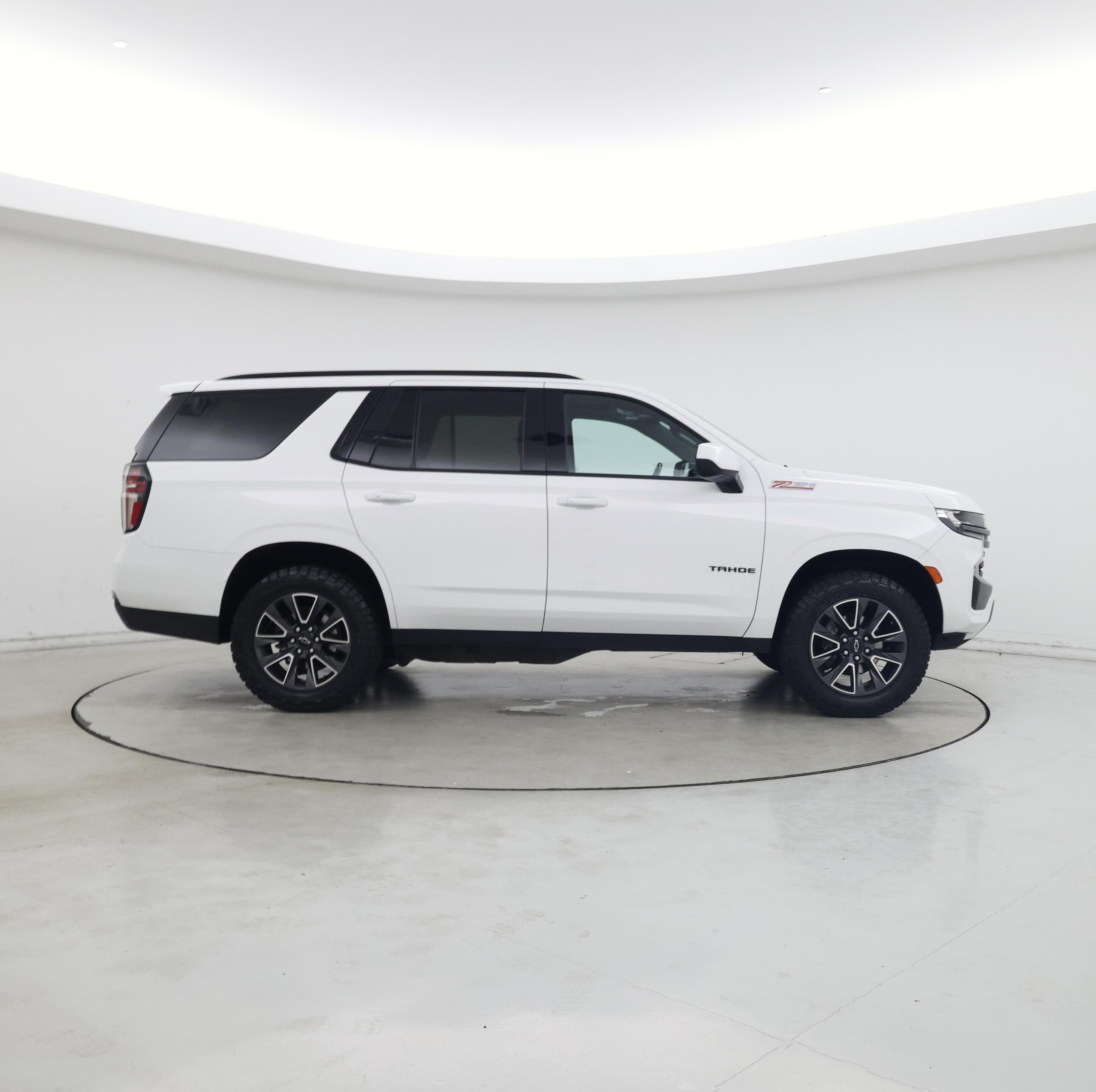 Thumbnail: 2022 Chevrolet Tahoe - 7