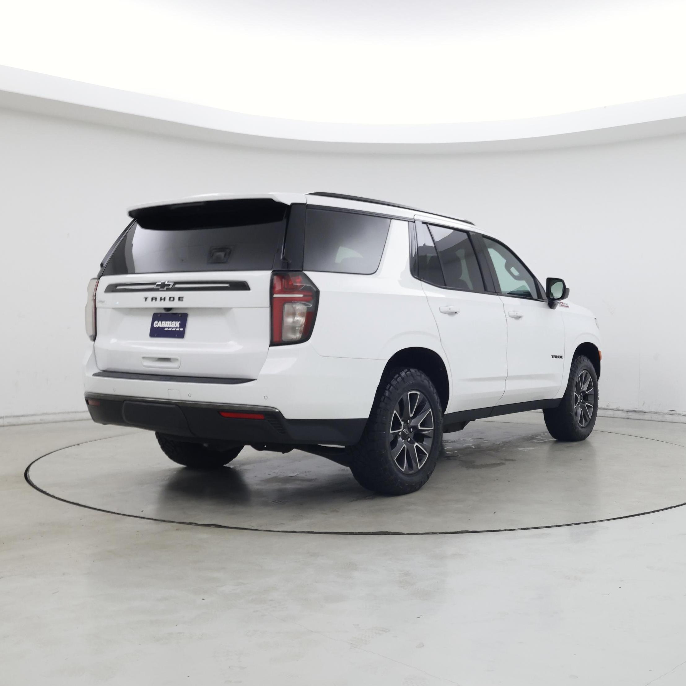 Thumbnail: 2022 Chevrolet Tahoe - 8