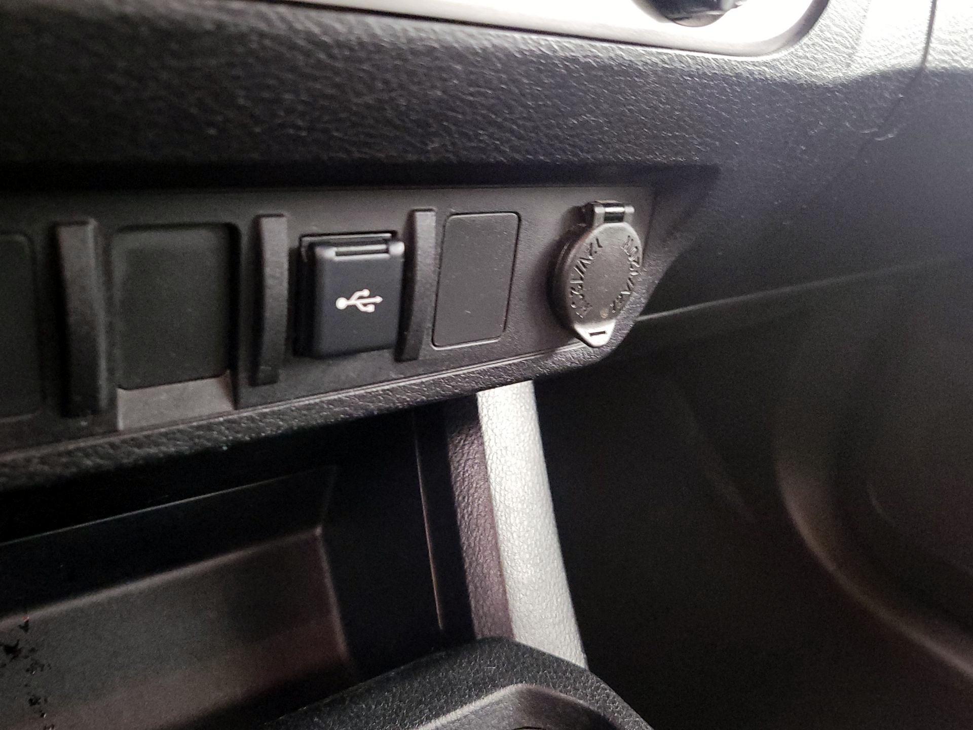 Thumbnail: 2021 Toyota Tacoma - 18