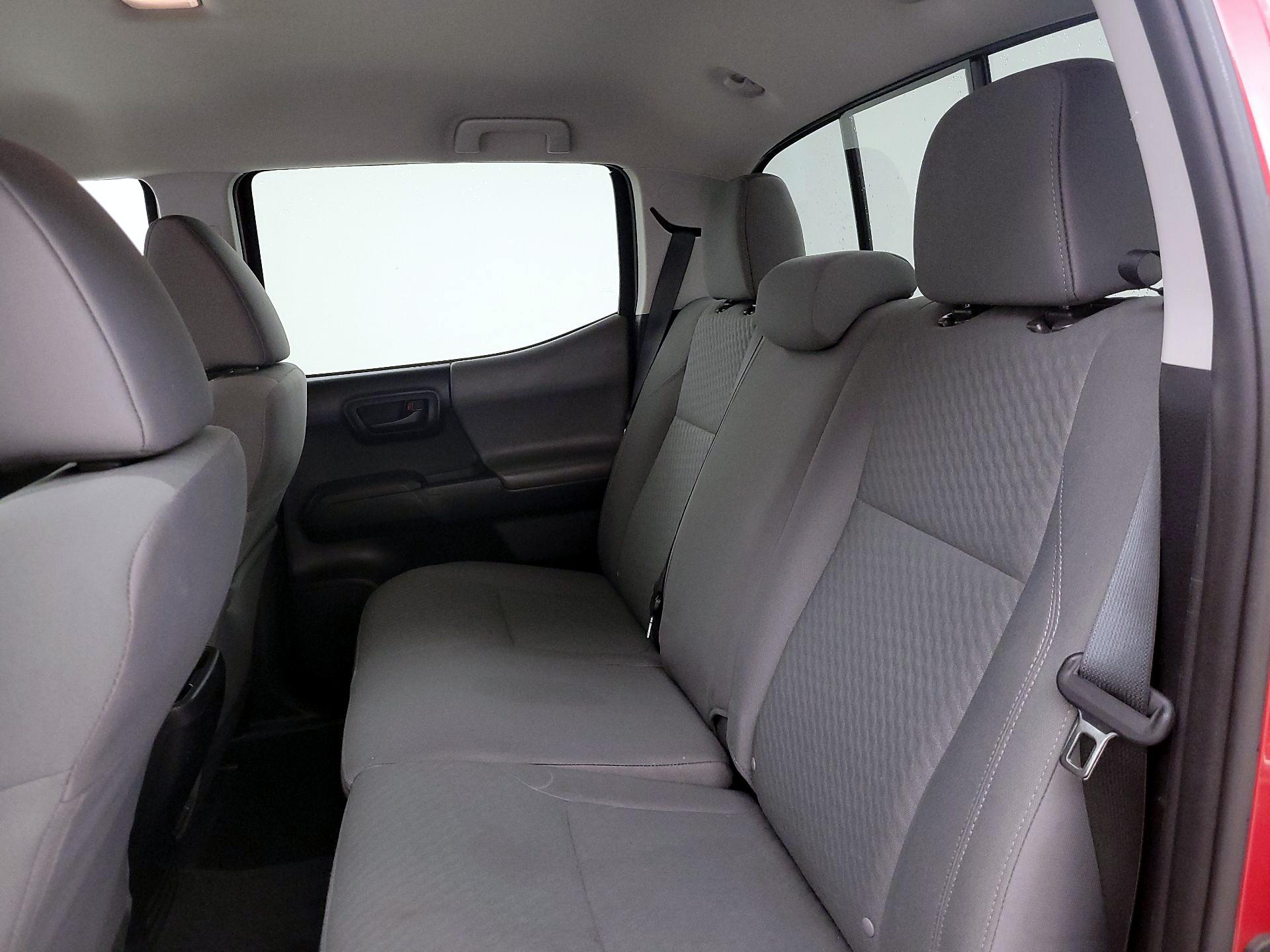 Thumbnail: 2021 Toyota Tacoma - 19